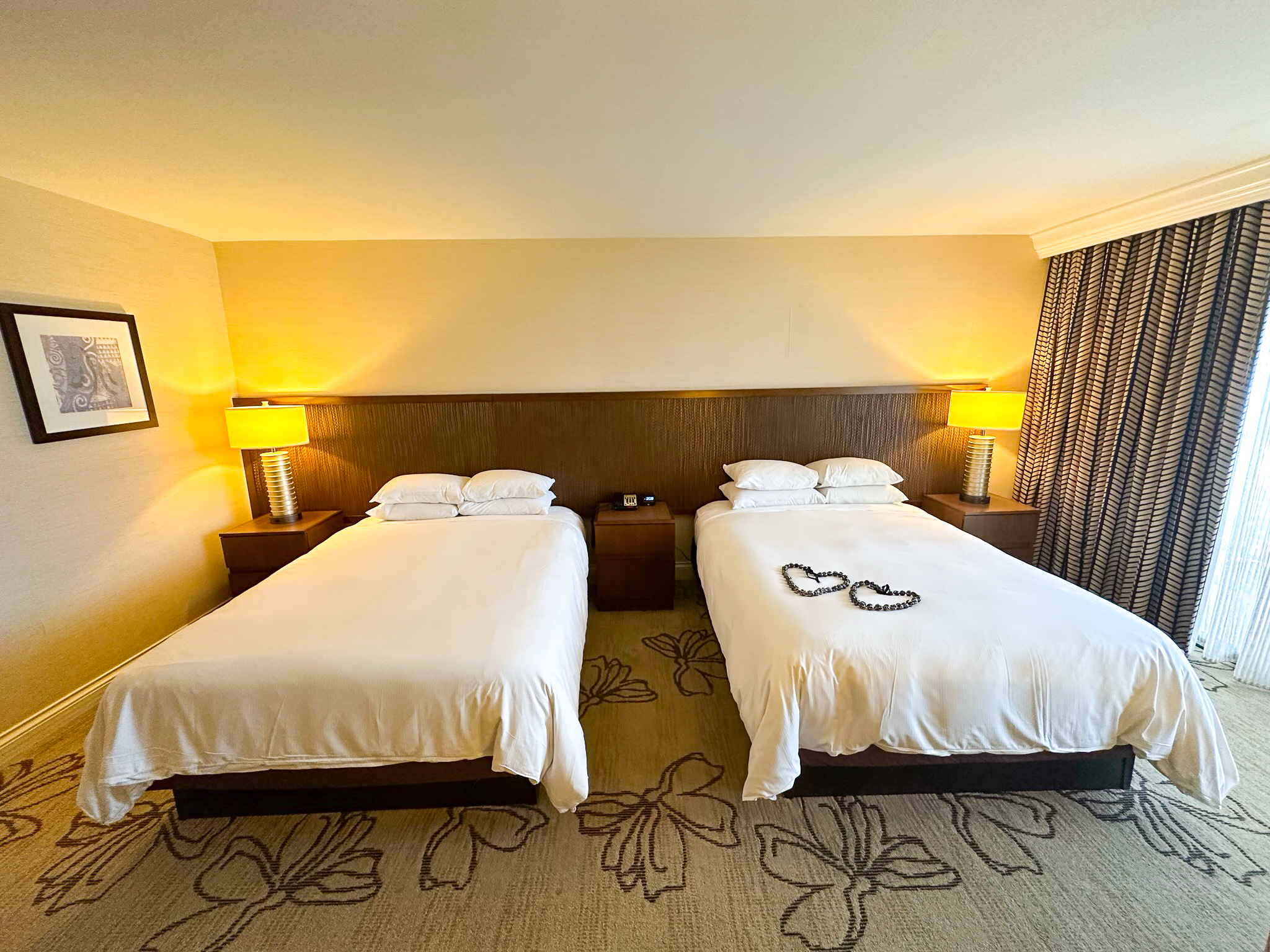 Hilton Waikoloa Village queen beds Makai