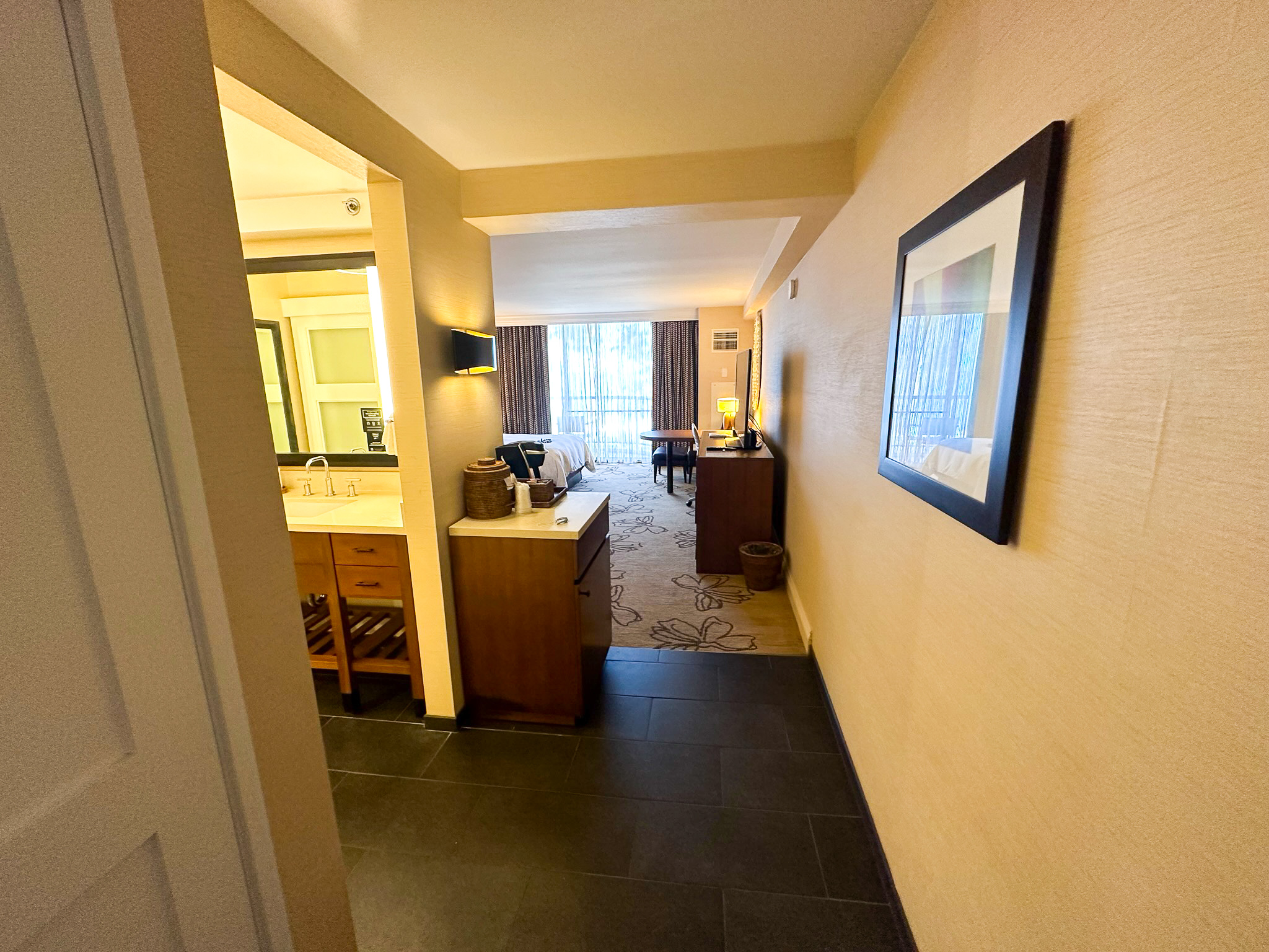 Hilton Waikoloa Village room entrance
