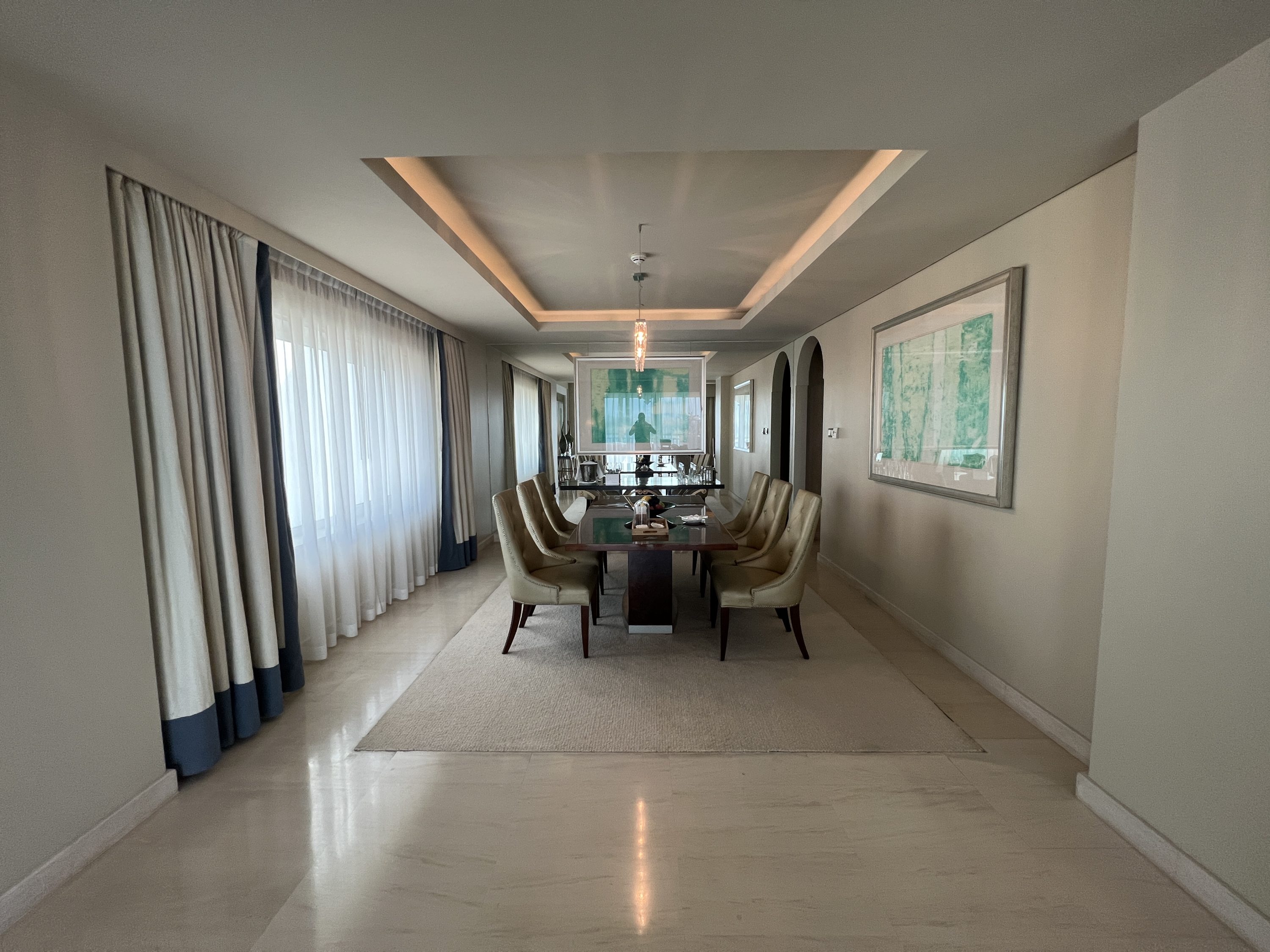 Park Hyatt Dubai Dining Table