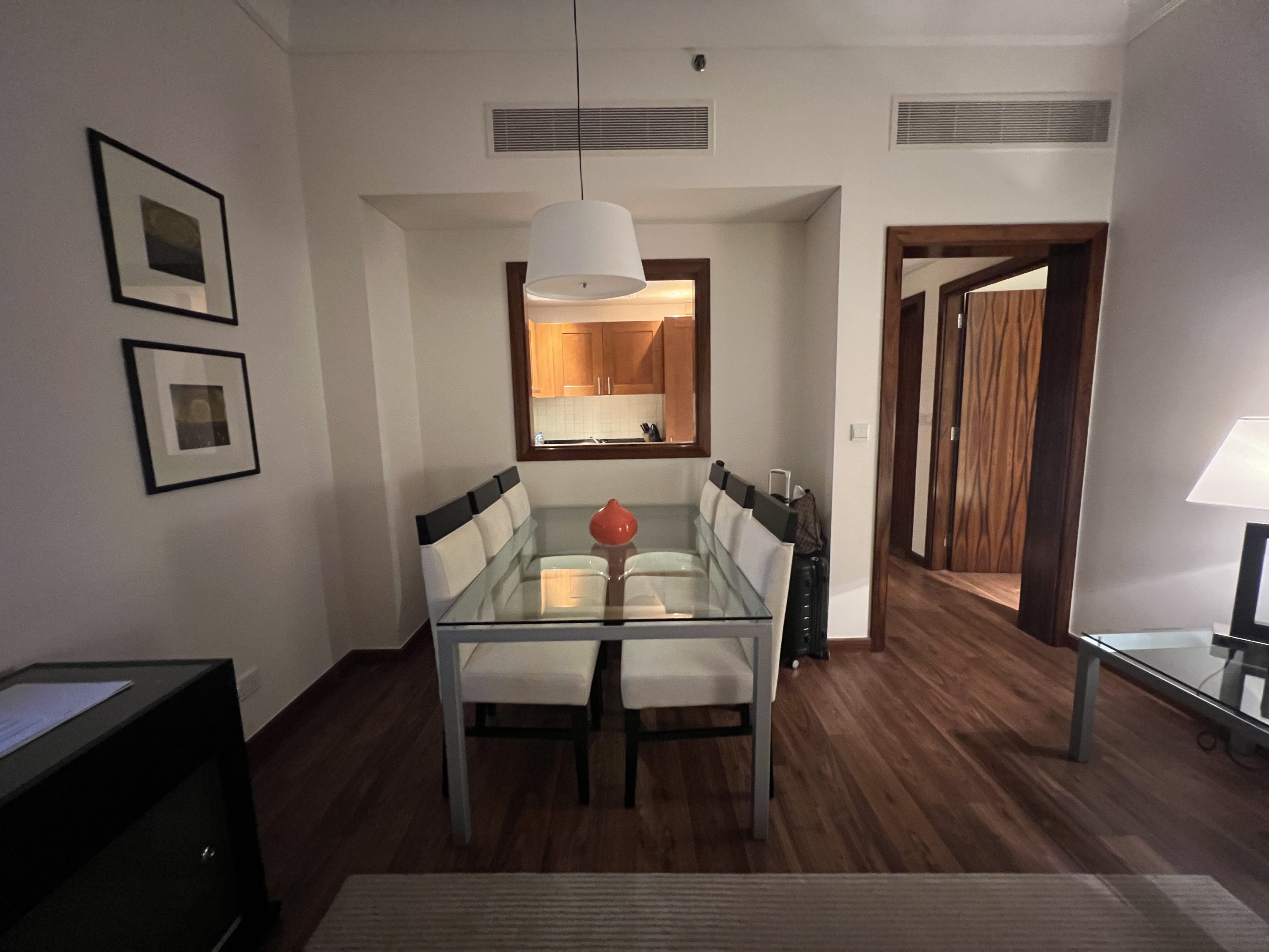 Grosvenor House One Bedroom Suite 6-person dining table