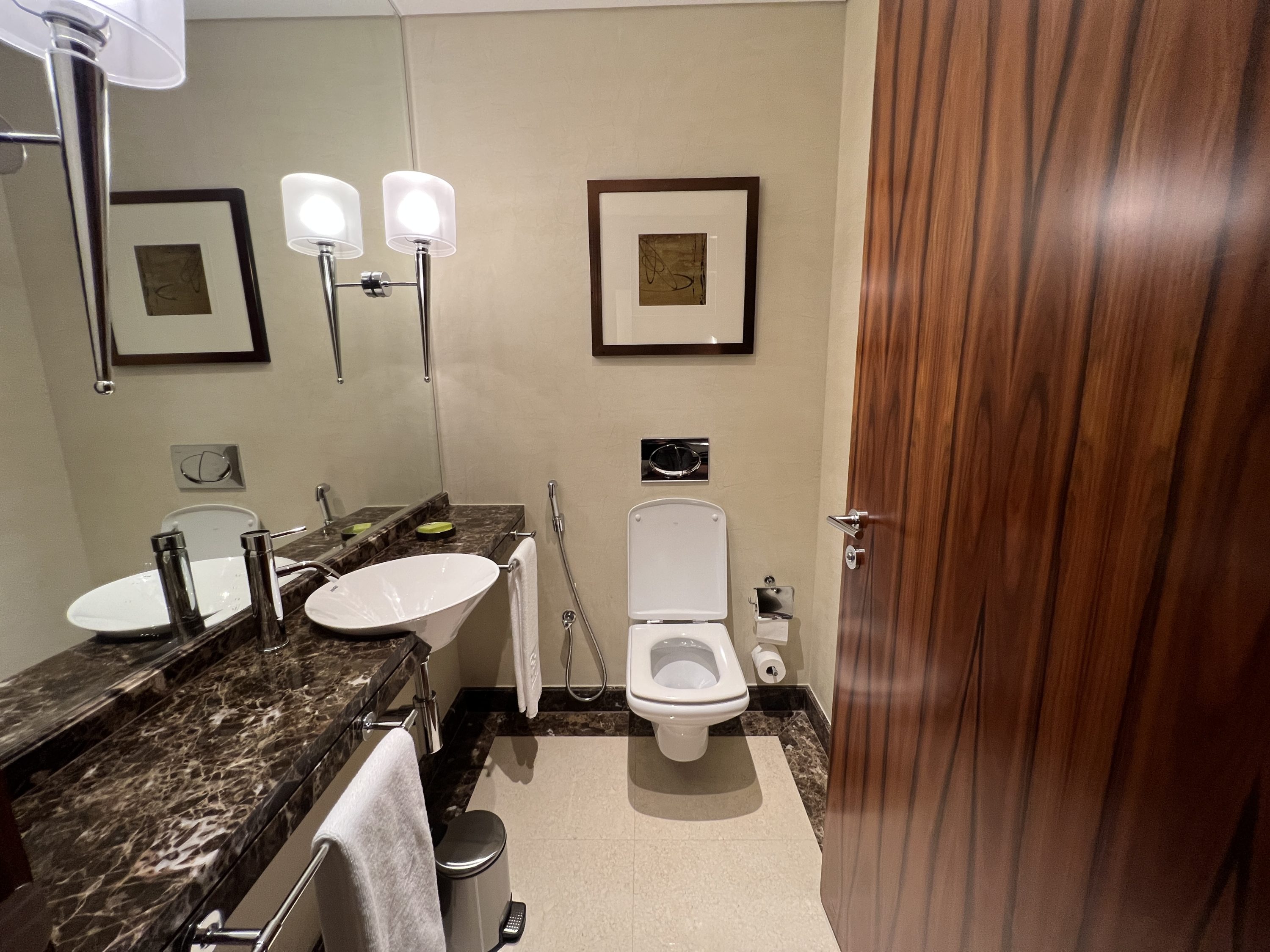 Grosvenor House Dubai Second Bathroom