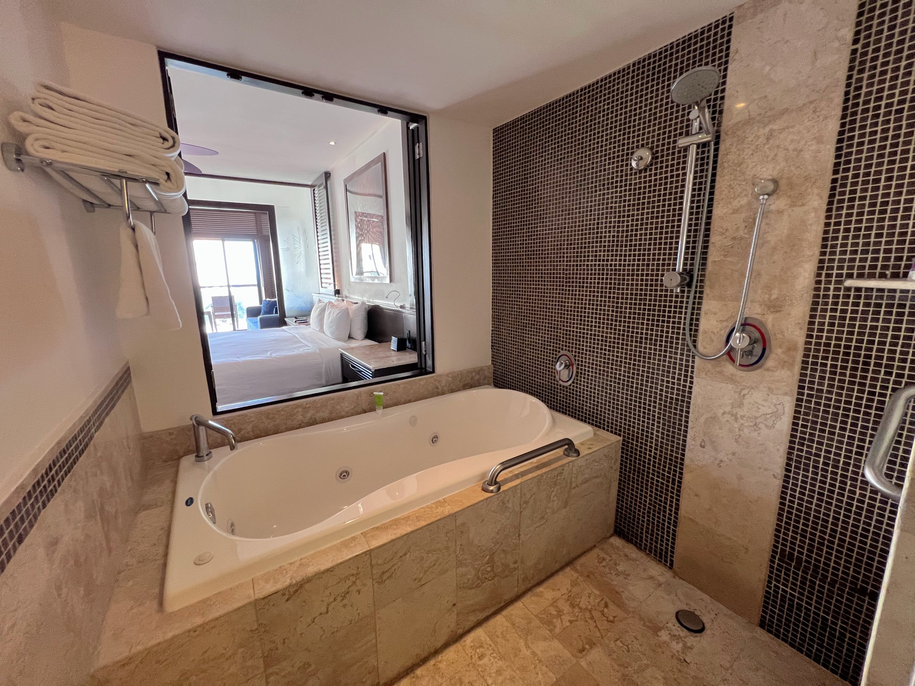 Shower and tub in Master King at Hyatt Ziva Los Cabos