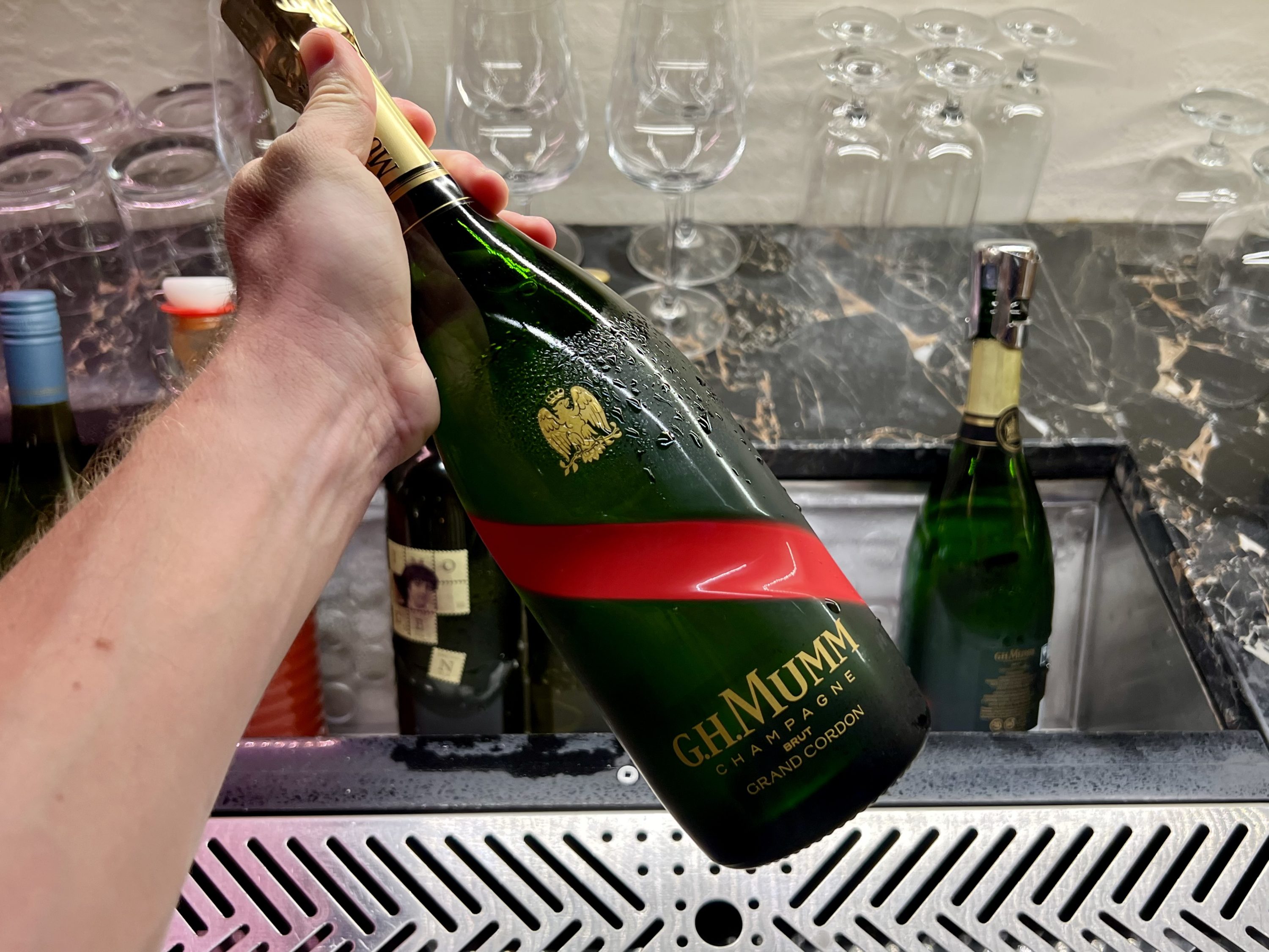 Singapore SilverKris First Class lounge at SYD FB GH Mumm Champagne