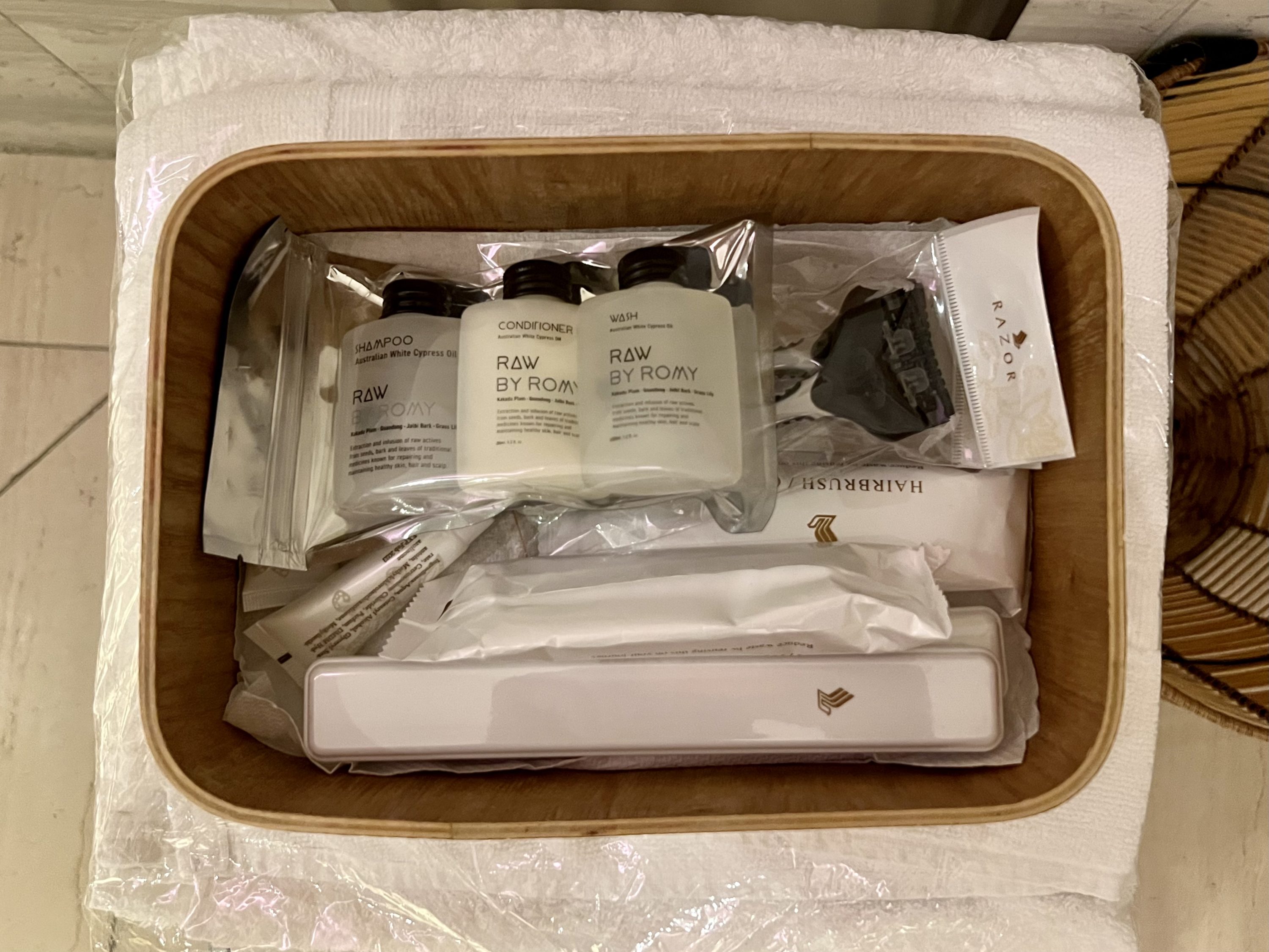 Singapore SilverKris First Class lounge at SYD shower room amenities
