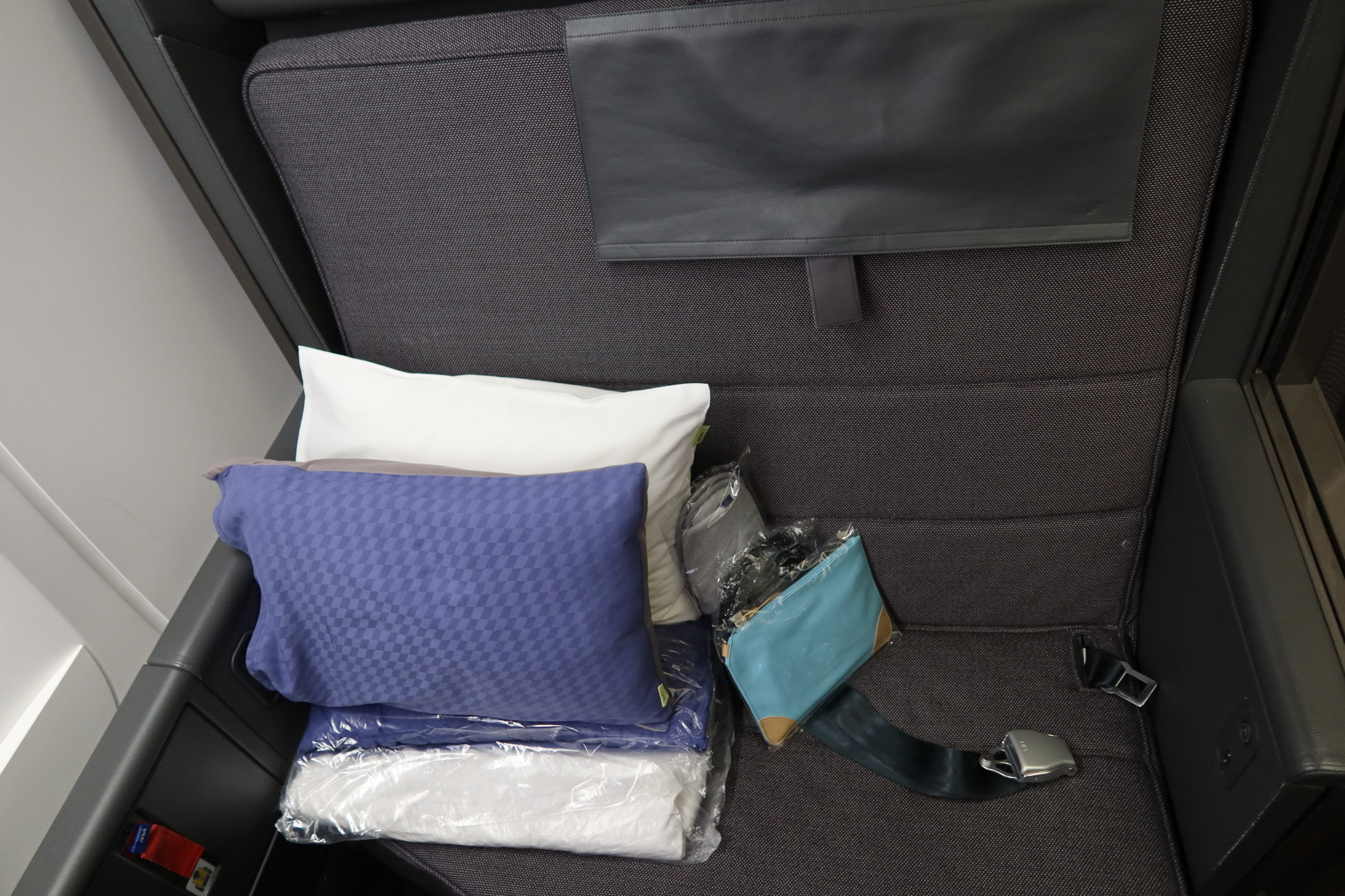 ANA The Room Seat Amenities ANA The Room Seat Amenities