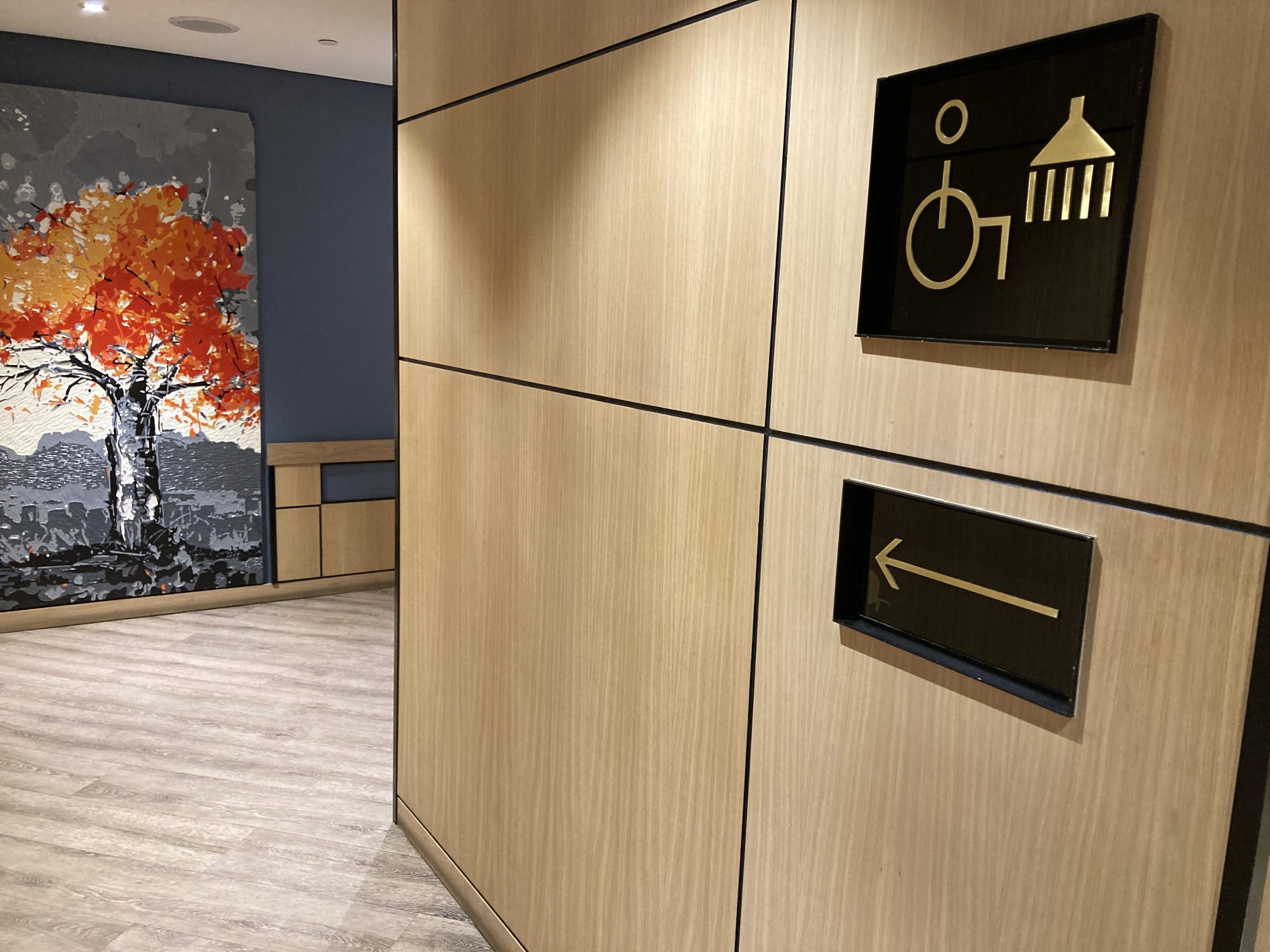 Bidvest Premier Lounge shower signage
