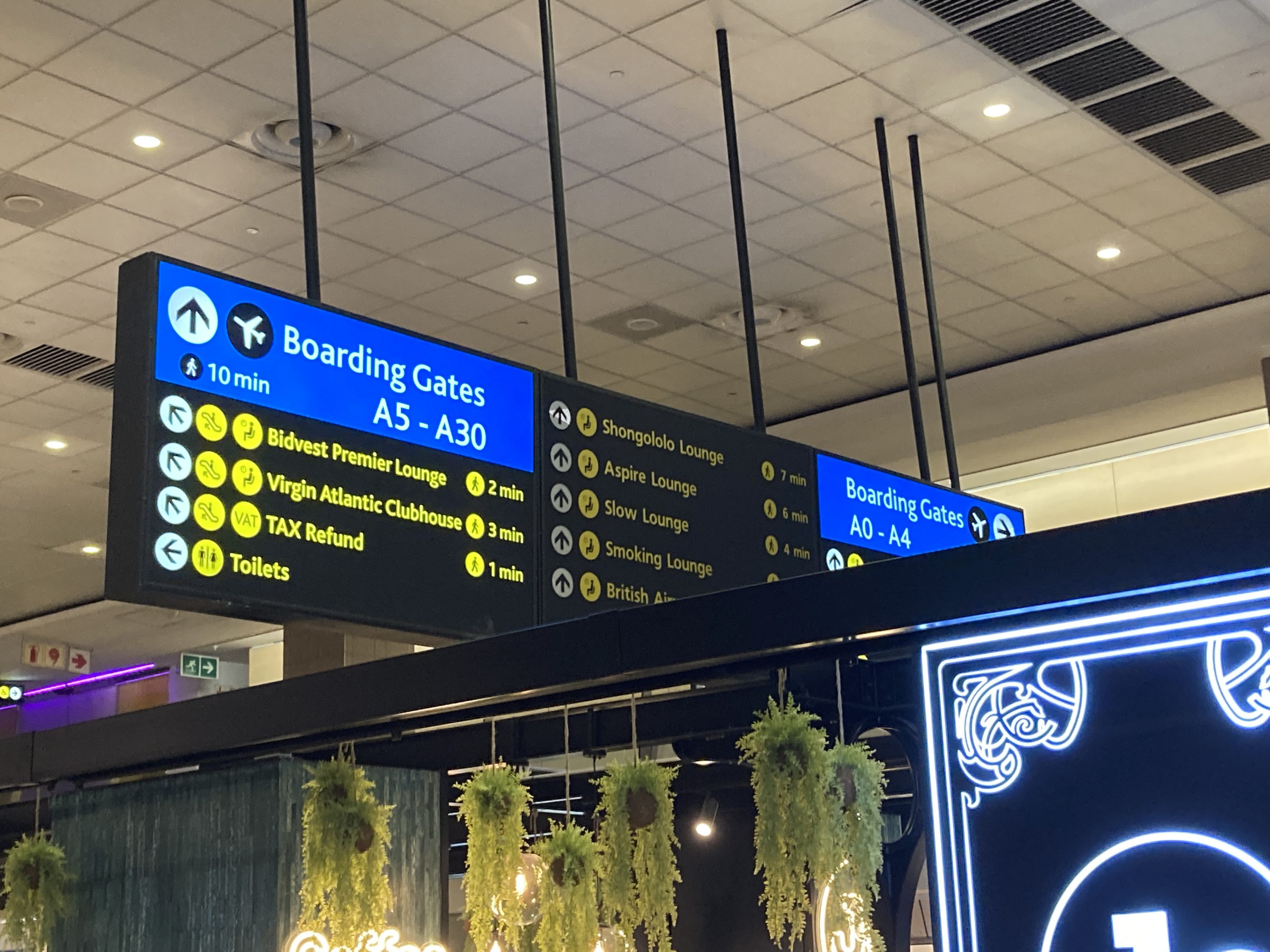 Bidvest Premier Lounge sign