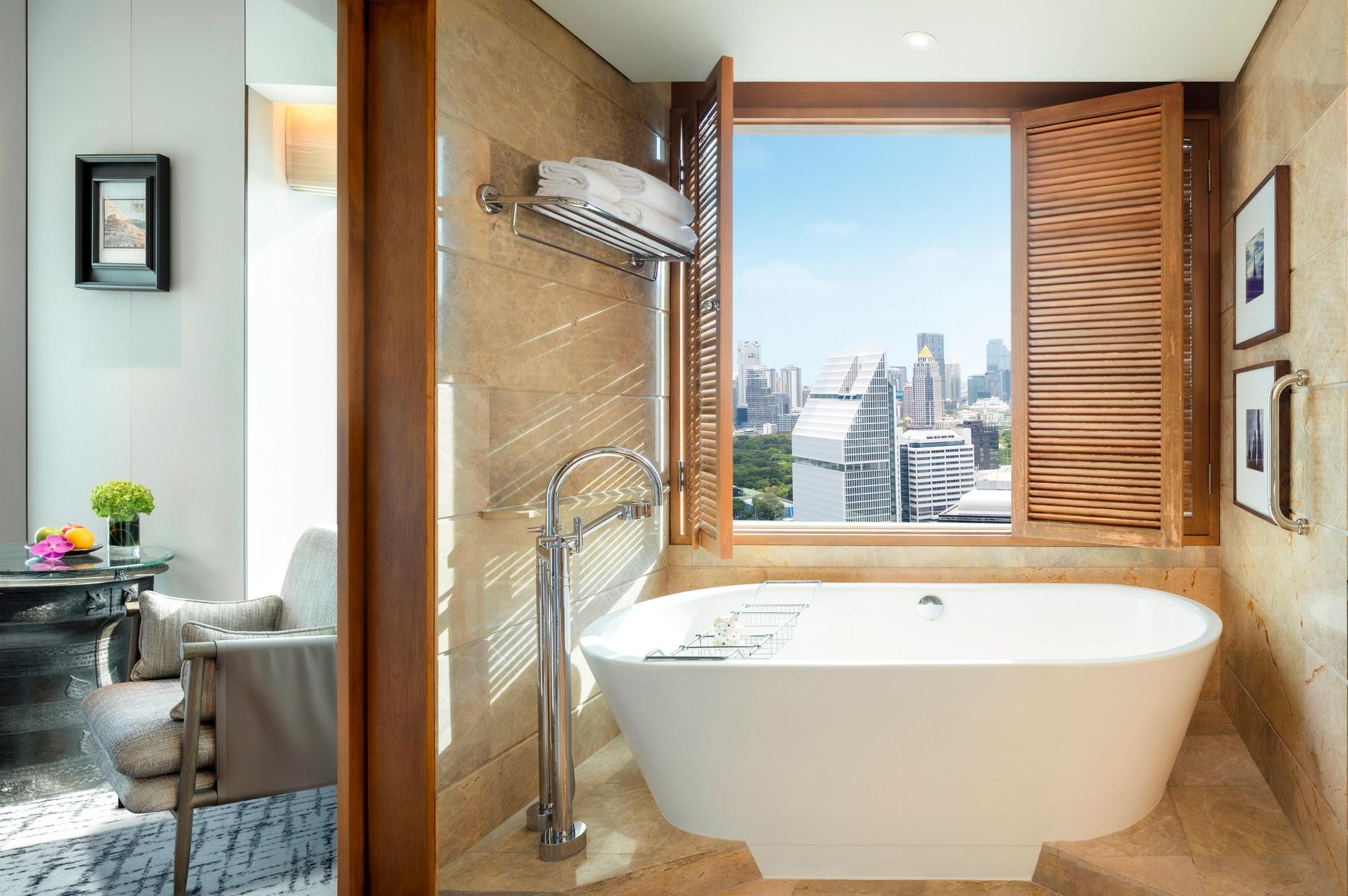 Conrad Bangkok Grand Premium King Room