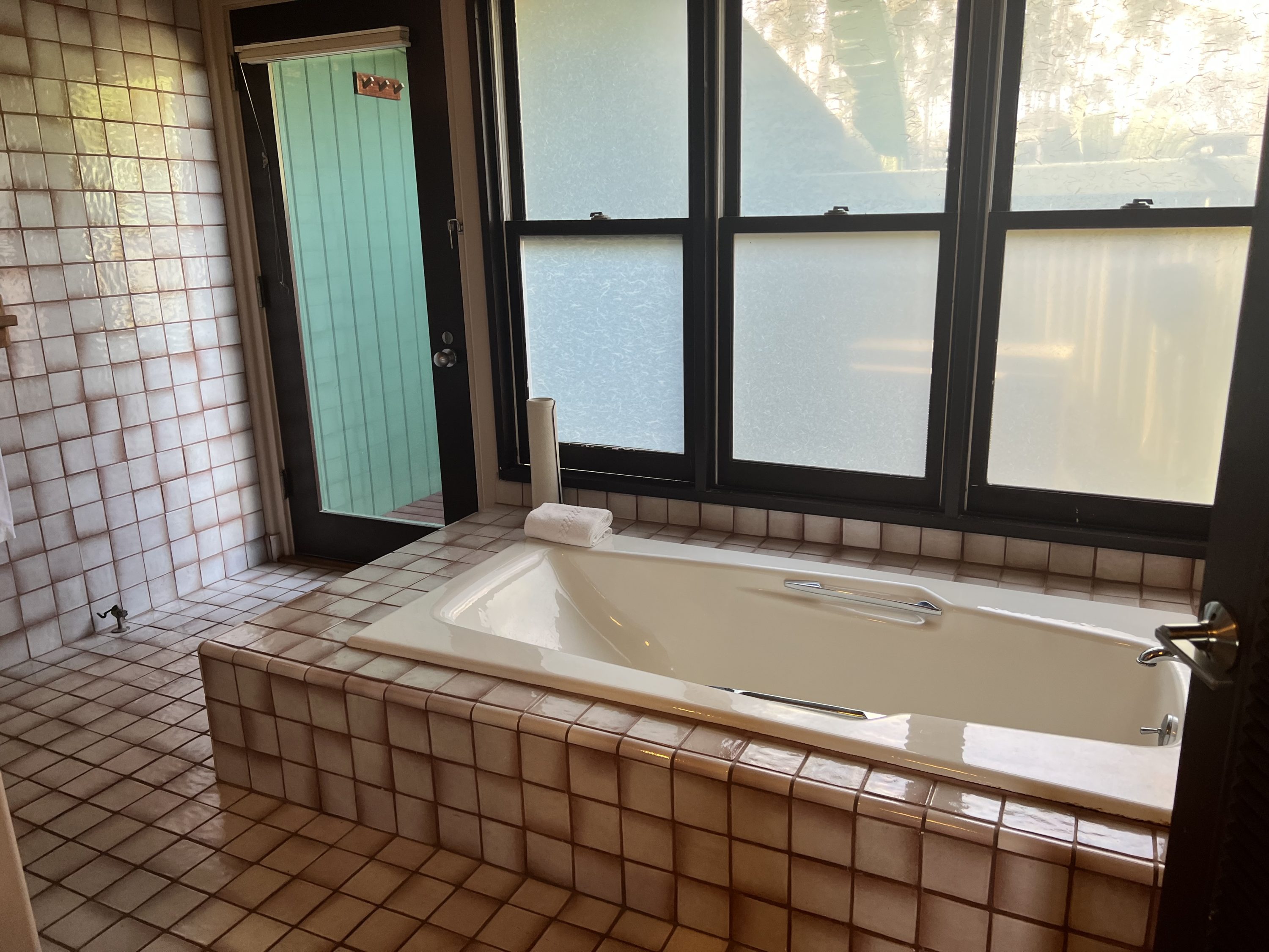 Hana Maui Bathtub Hana Maui Bathtub
