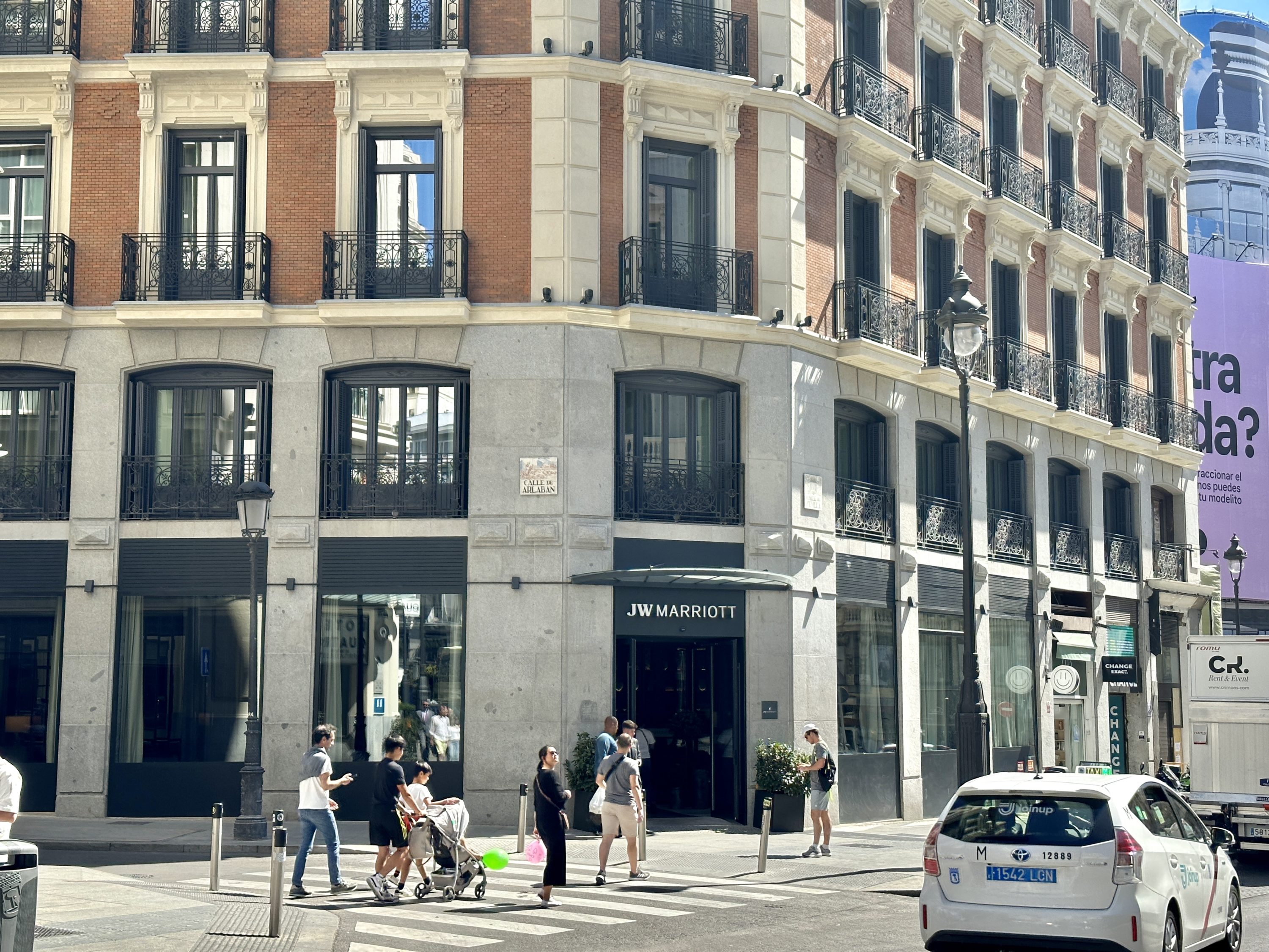JW Marriott Madrid Entrance