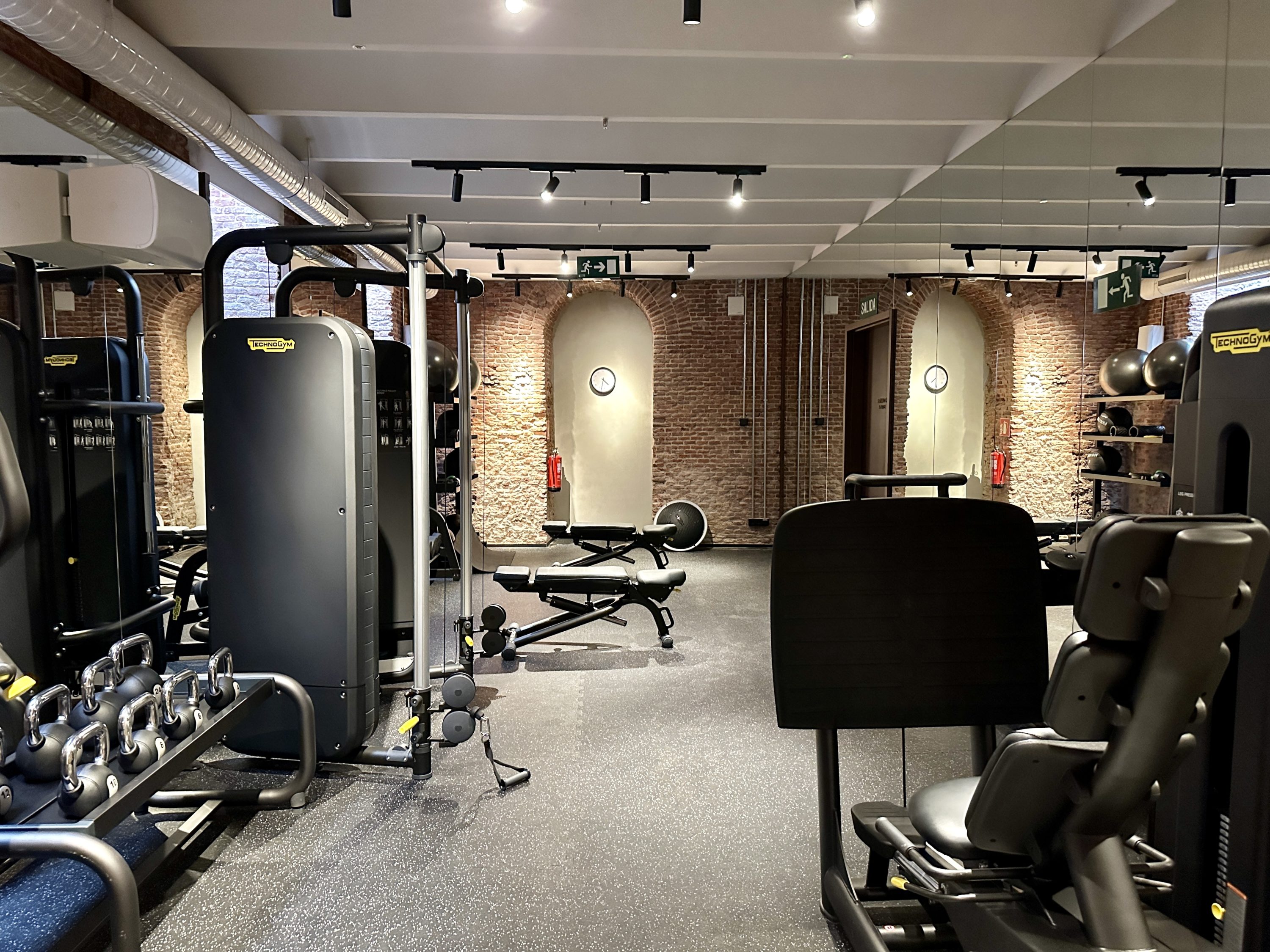 JW Marriott Madrid Gym Weights
