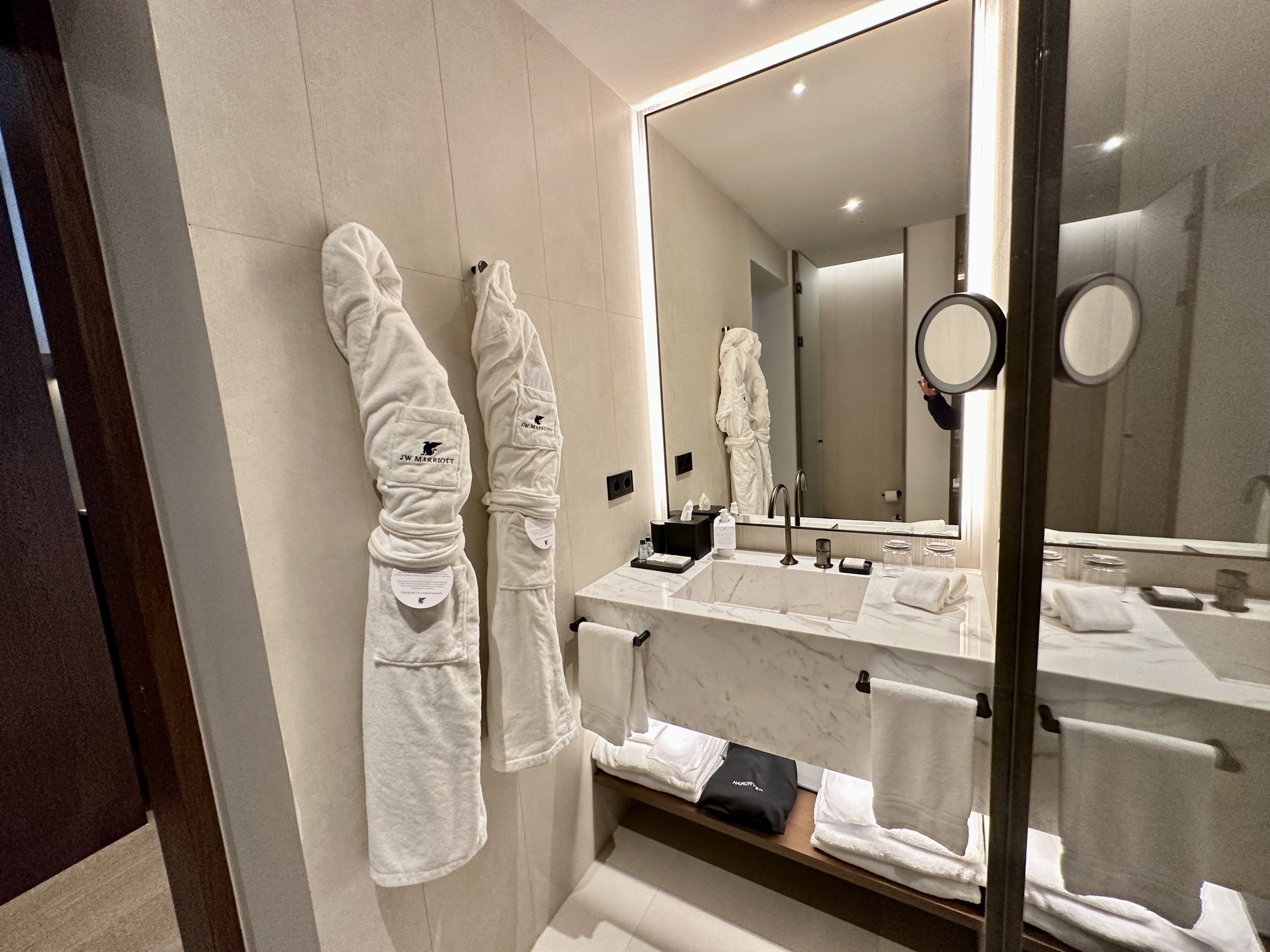 JW Marriott Madrid Vanity