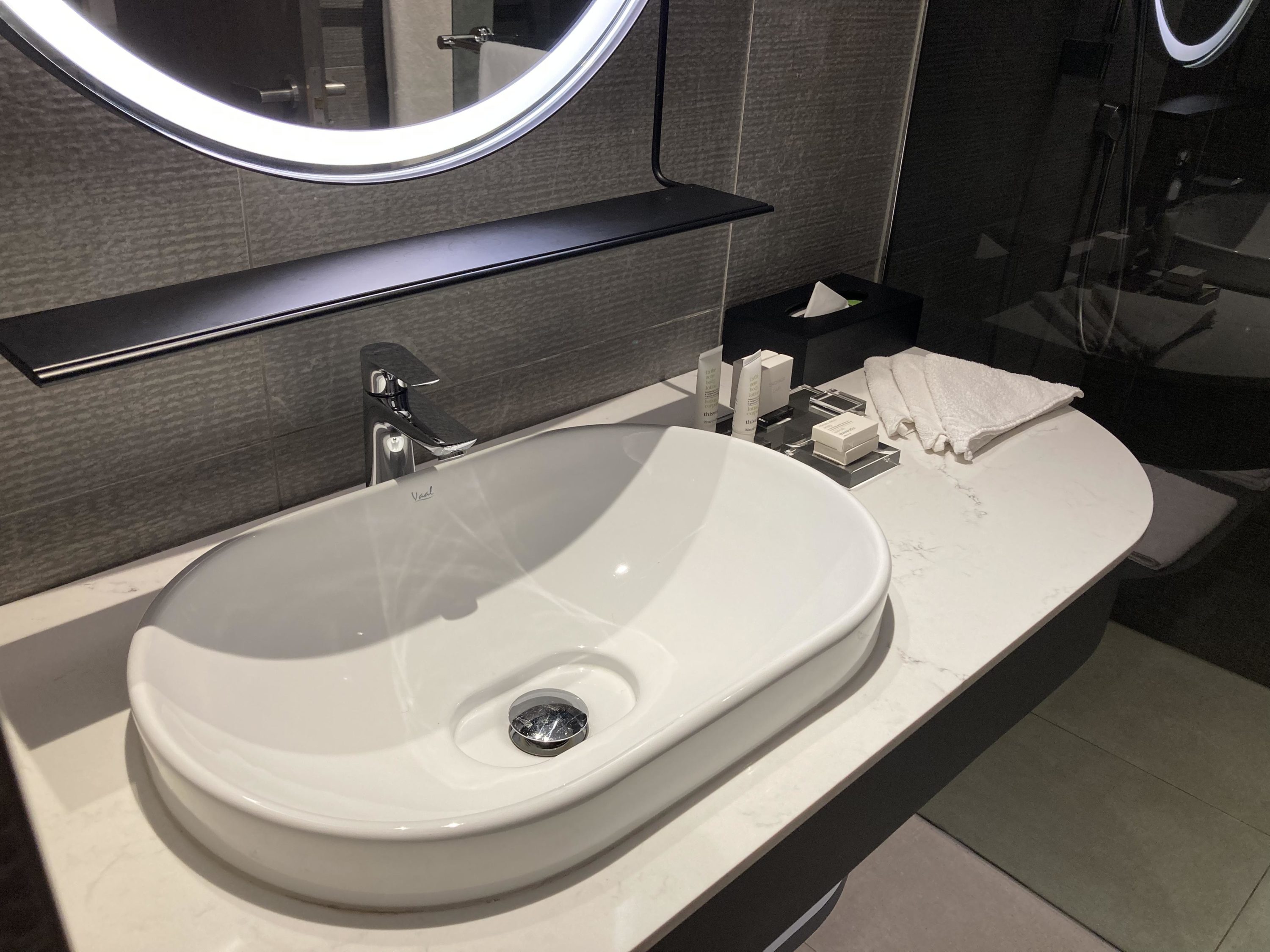 Johannesburg Marriott Hotel Melrose Arch sink