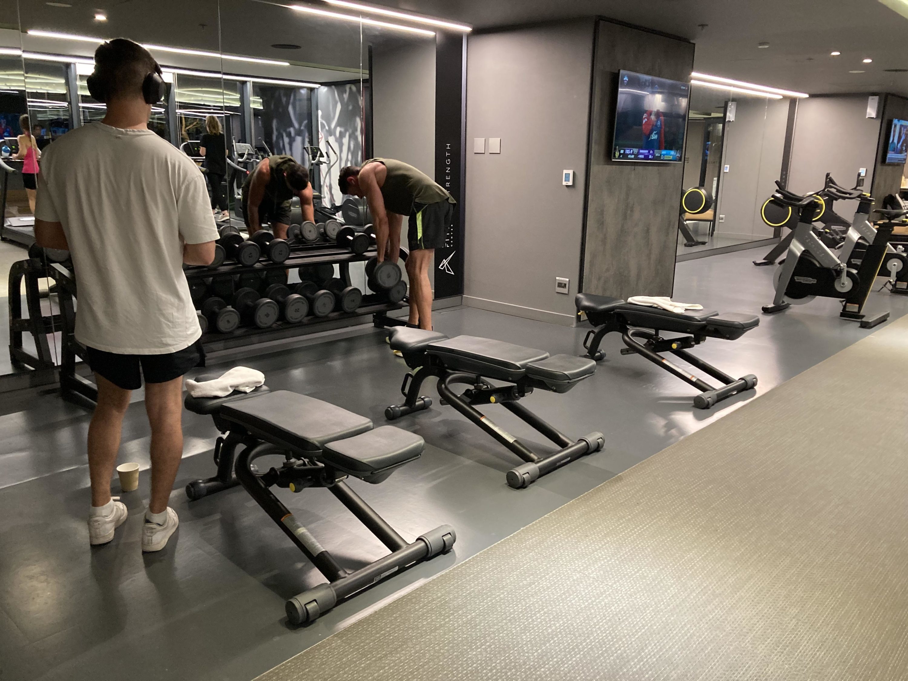 Johannesburg Marriott Hotel Melrose Arch weights benches