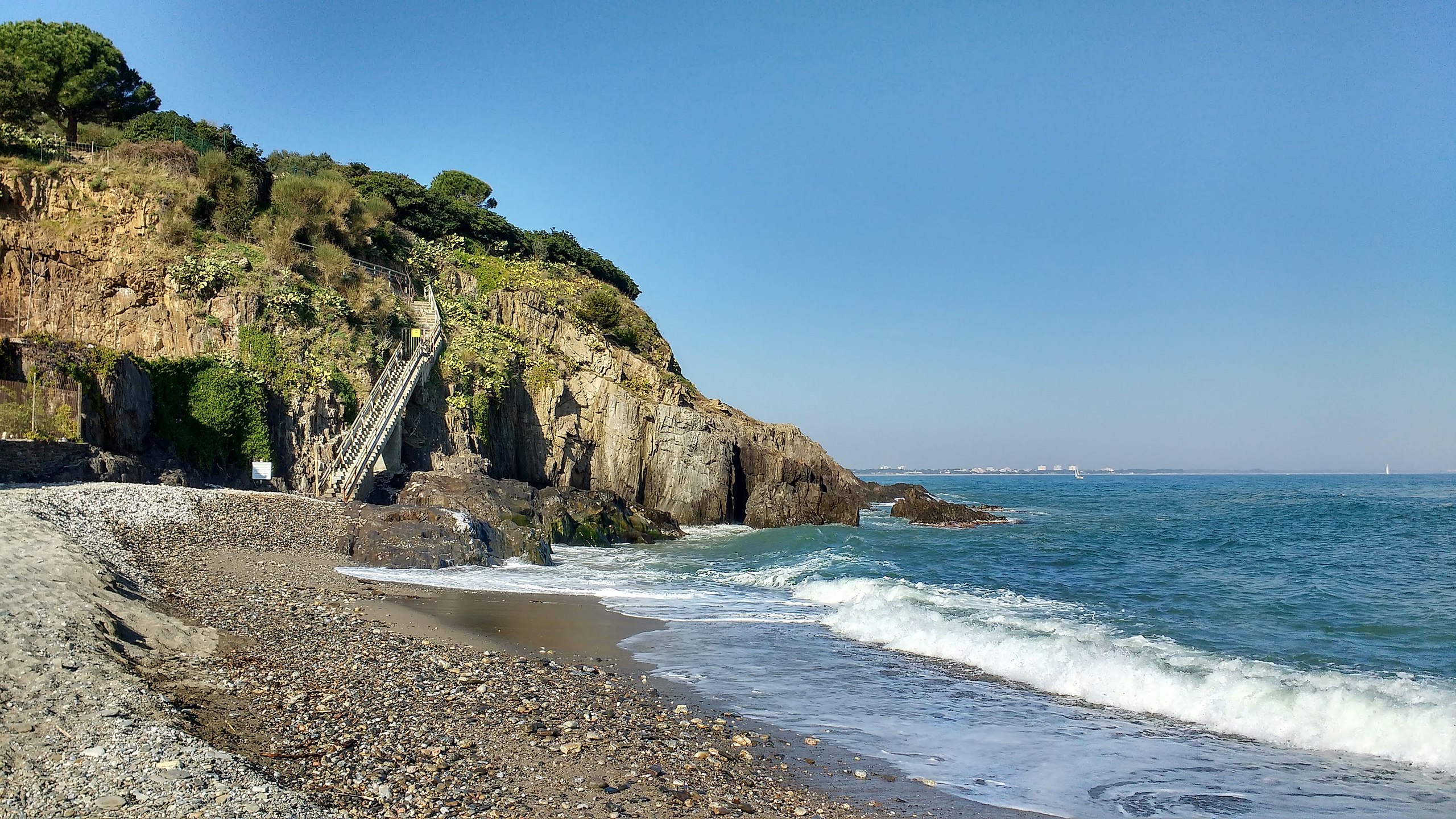 Ouille Beach Argeles sur Mer