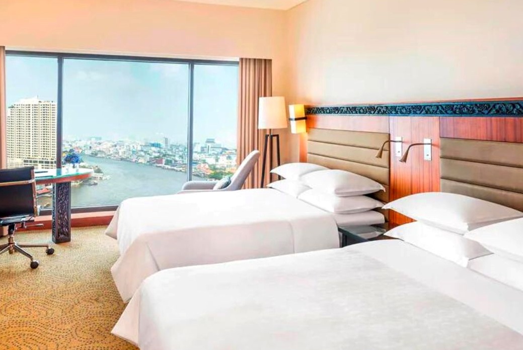 Royal Orchid Sheraton Guest Room