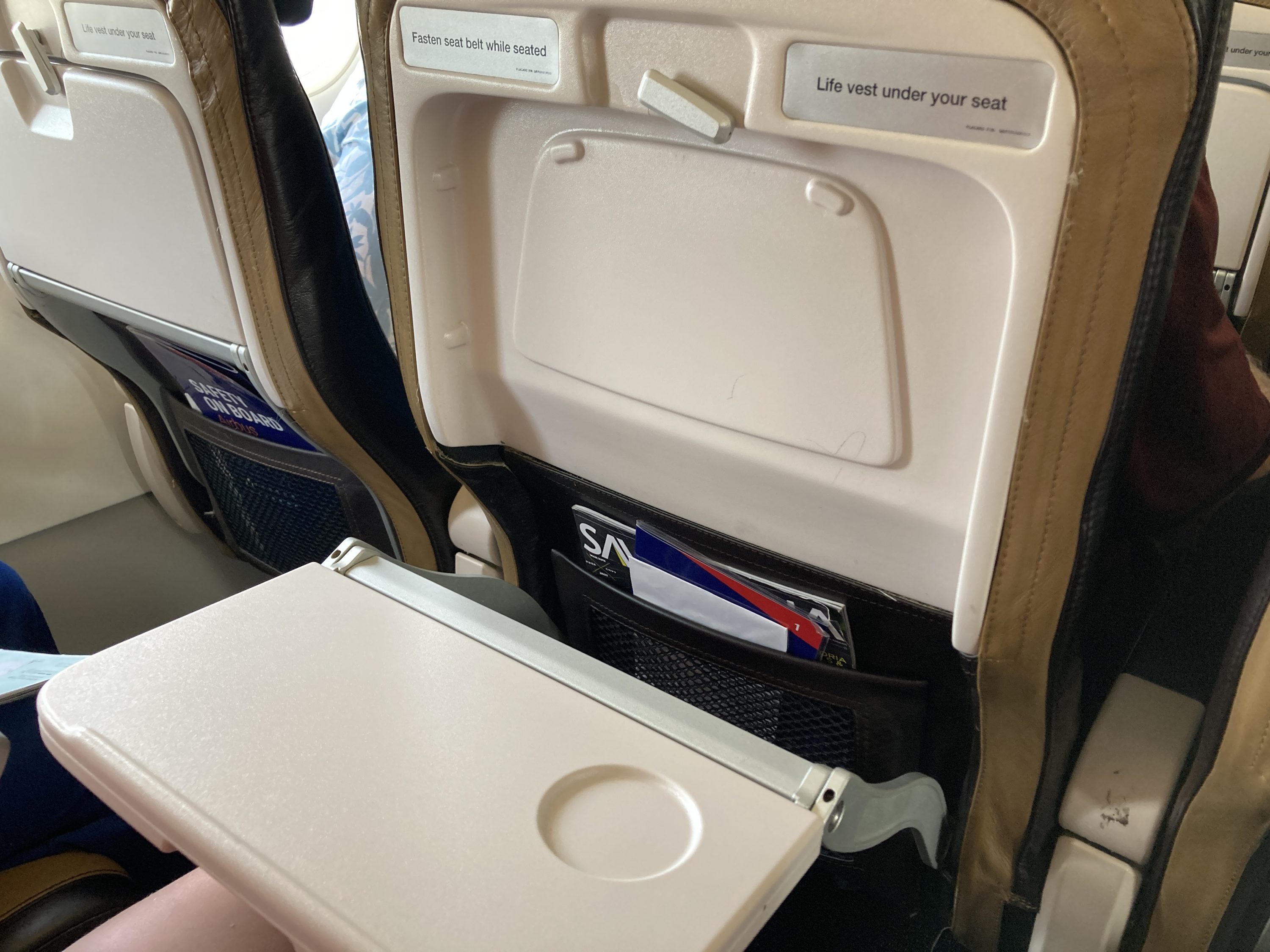 South African Airways JNB VFA 22B tray table extended South African Airways JNB VFA 22B tray table extended