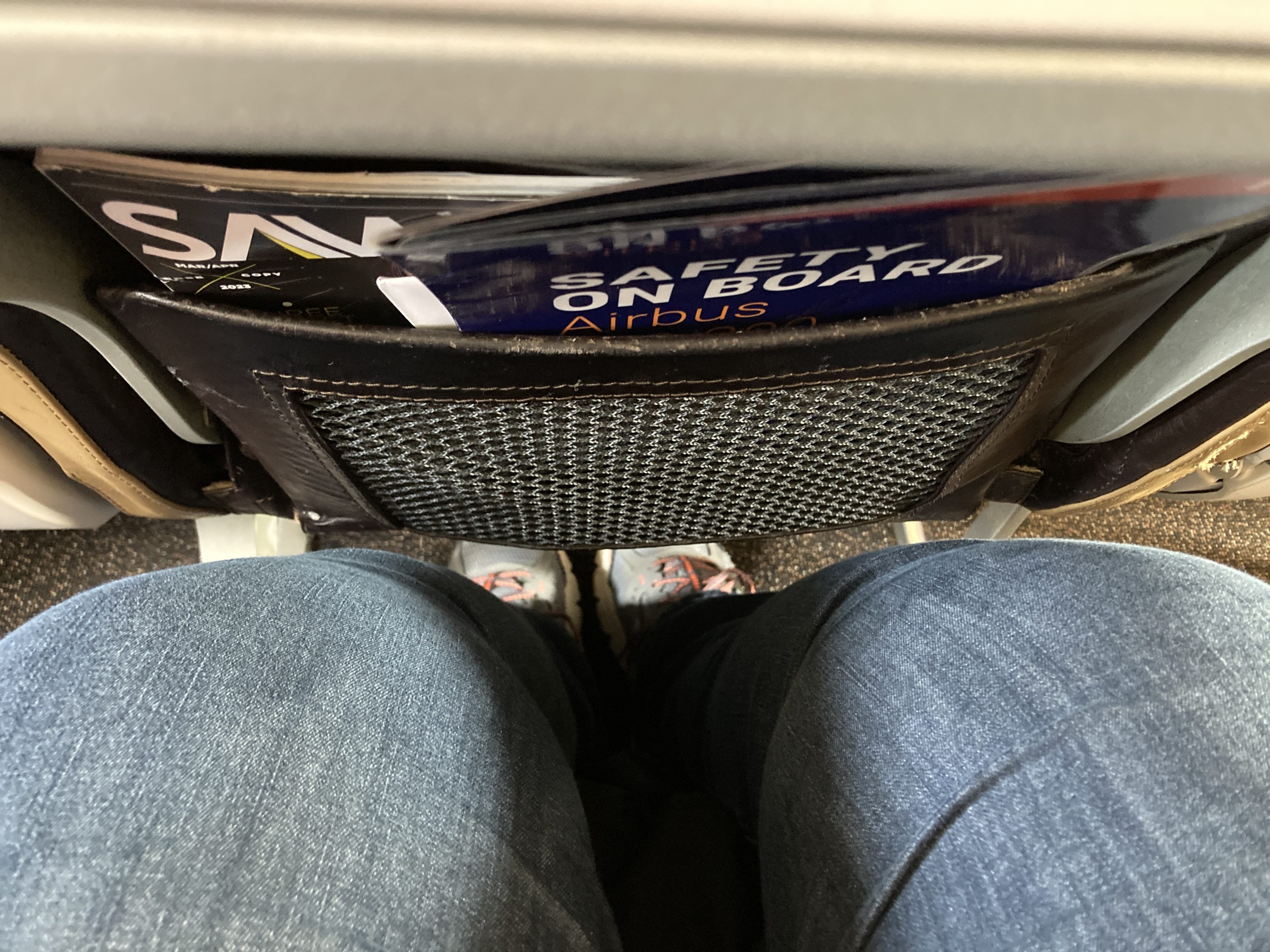 South African Airways JNB VFA 22C legroom South African Airways JNB VFA 22C legroom