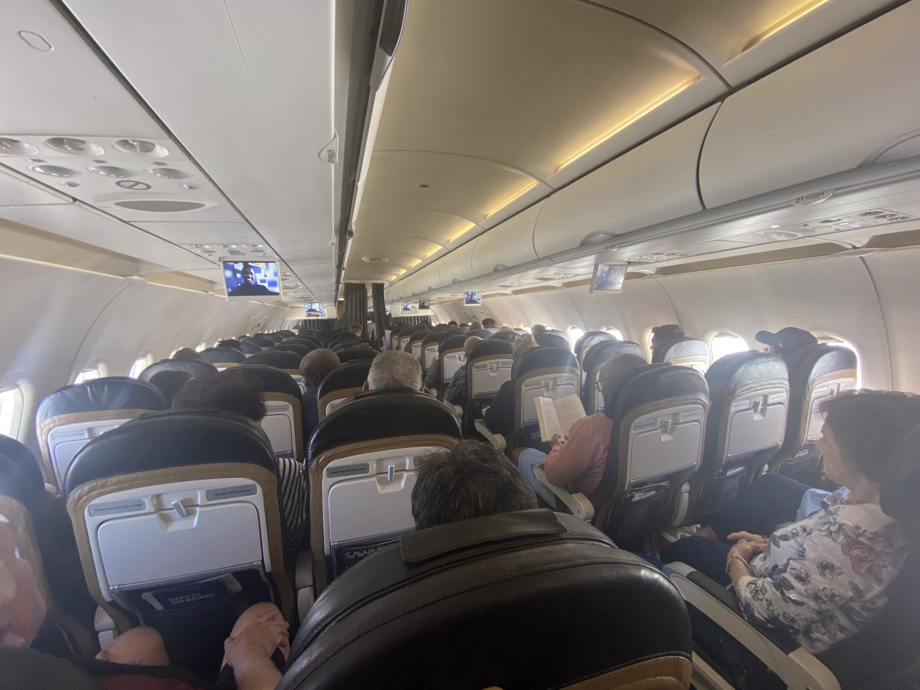 South African Airways JNB VFA TVs South African Airways JNB VFA TVs