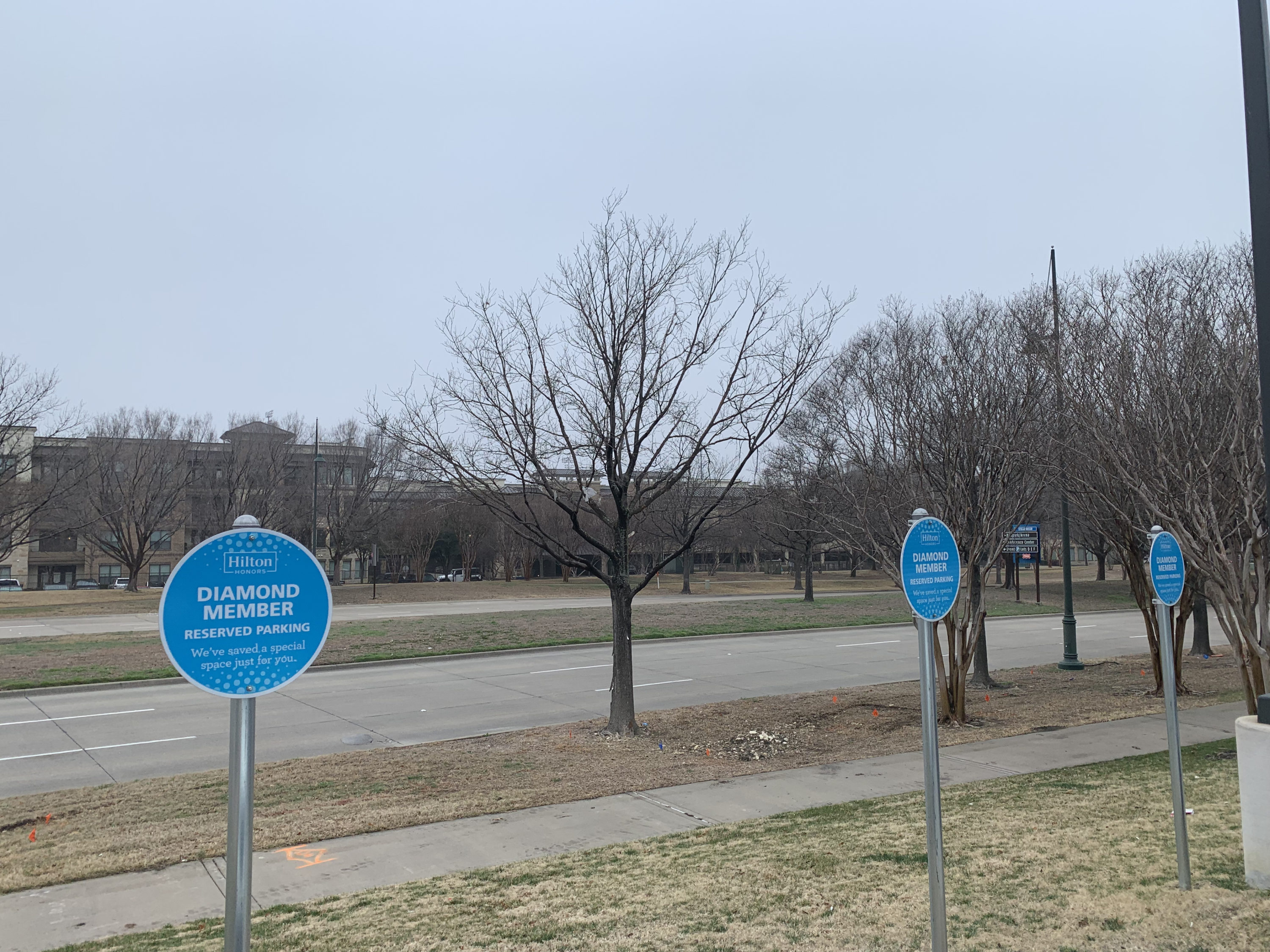 Tru by Hilton Frisco Dallas Diamond member parking