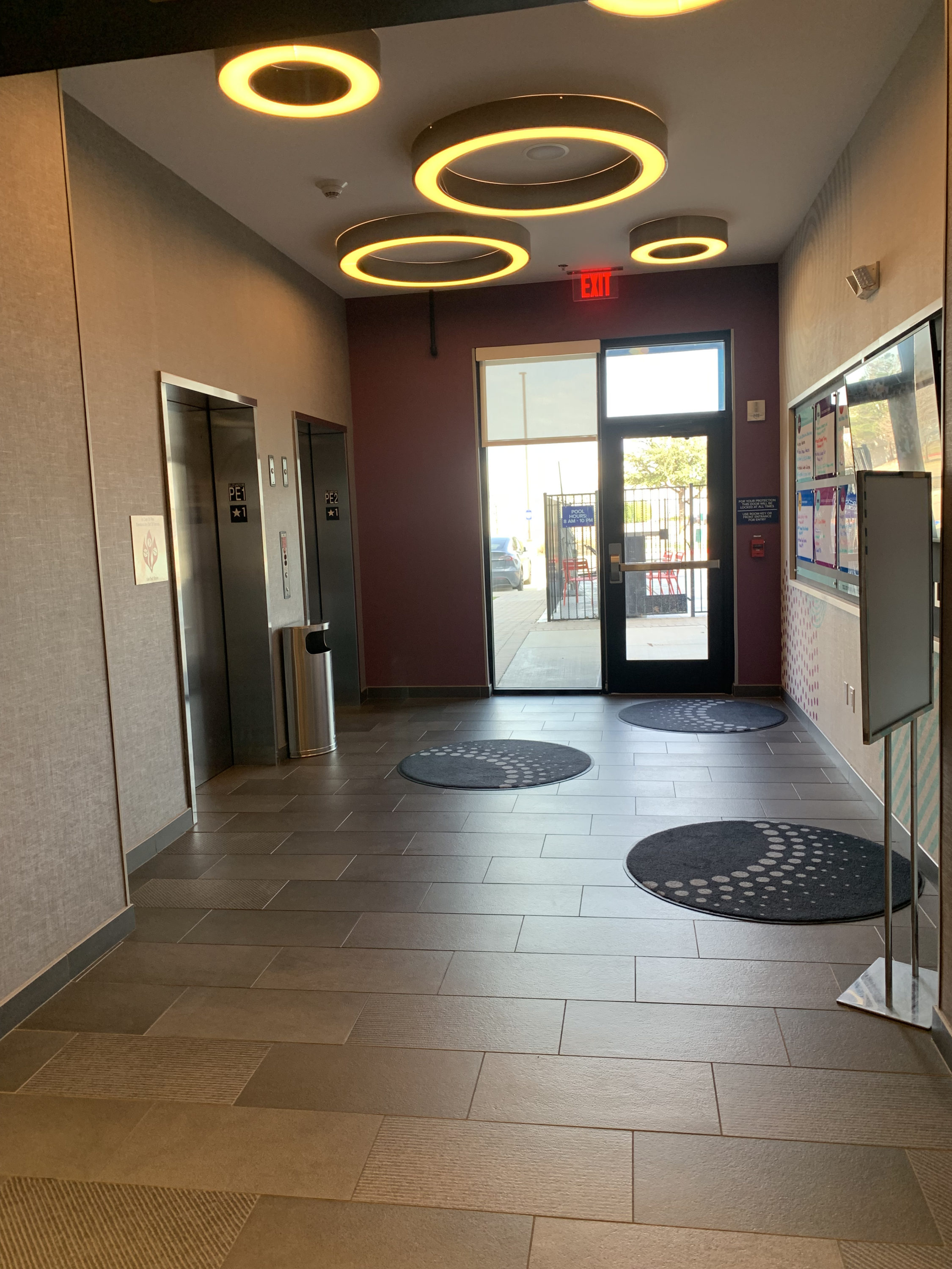Tru by Hilton Frisco Dallas elevators