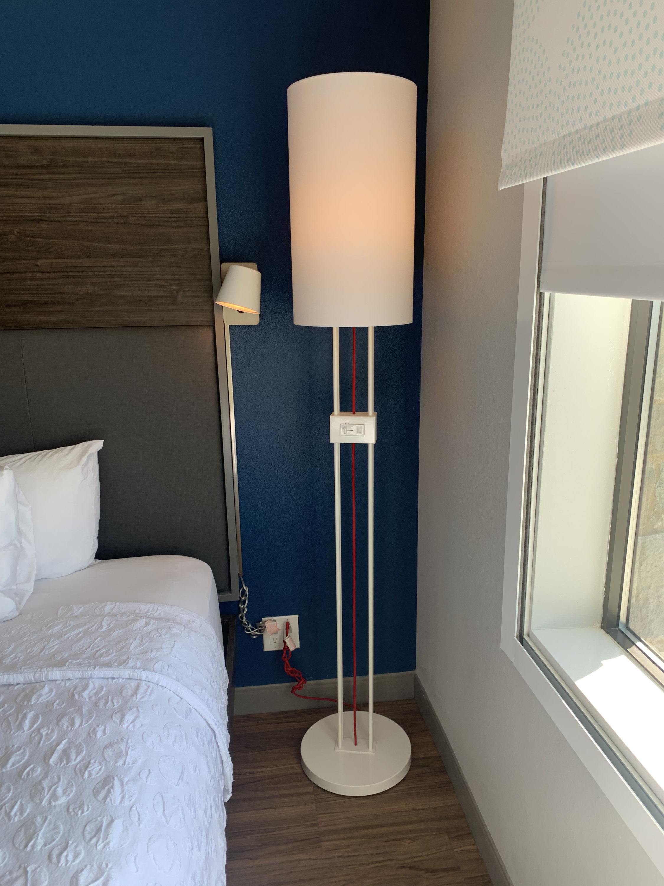 Tru by Hilton Frisco Dallas guestroom lighting