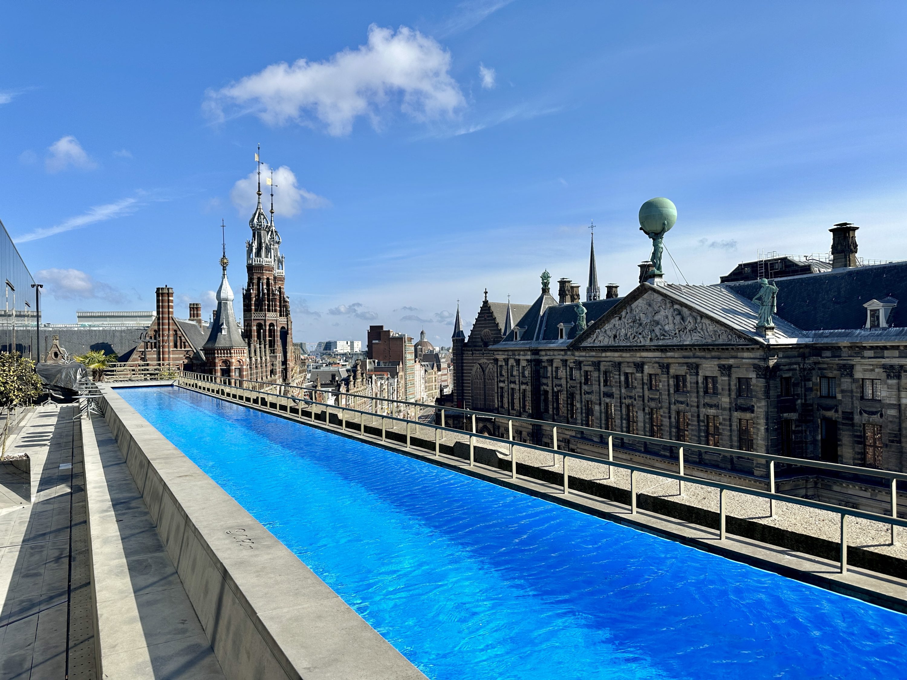 W Amsterdam Outdoor Pool W Amsterdam Outdoor Pool