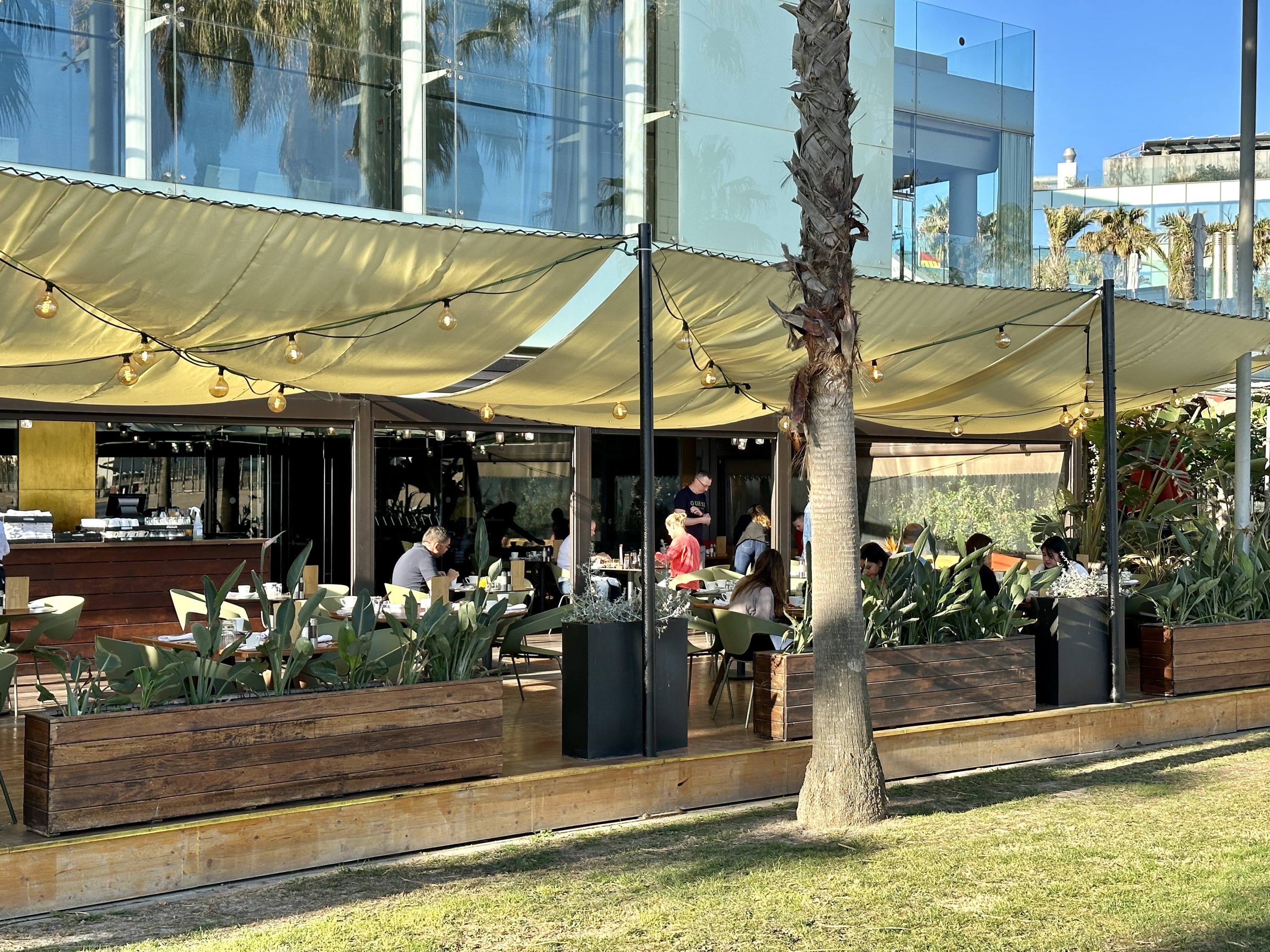 W Barcelona Salt Oceanfront Seating W Barcelona Salt Oceanfront Seating