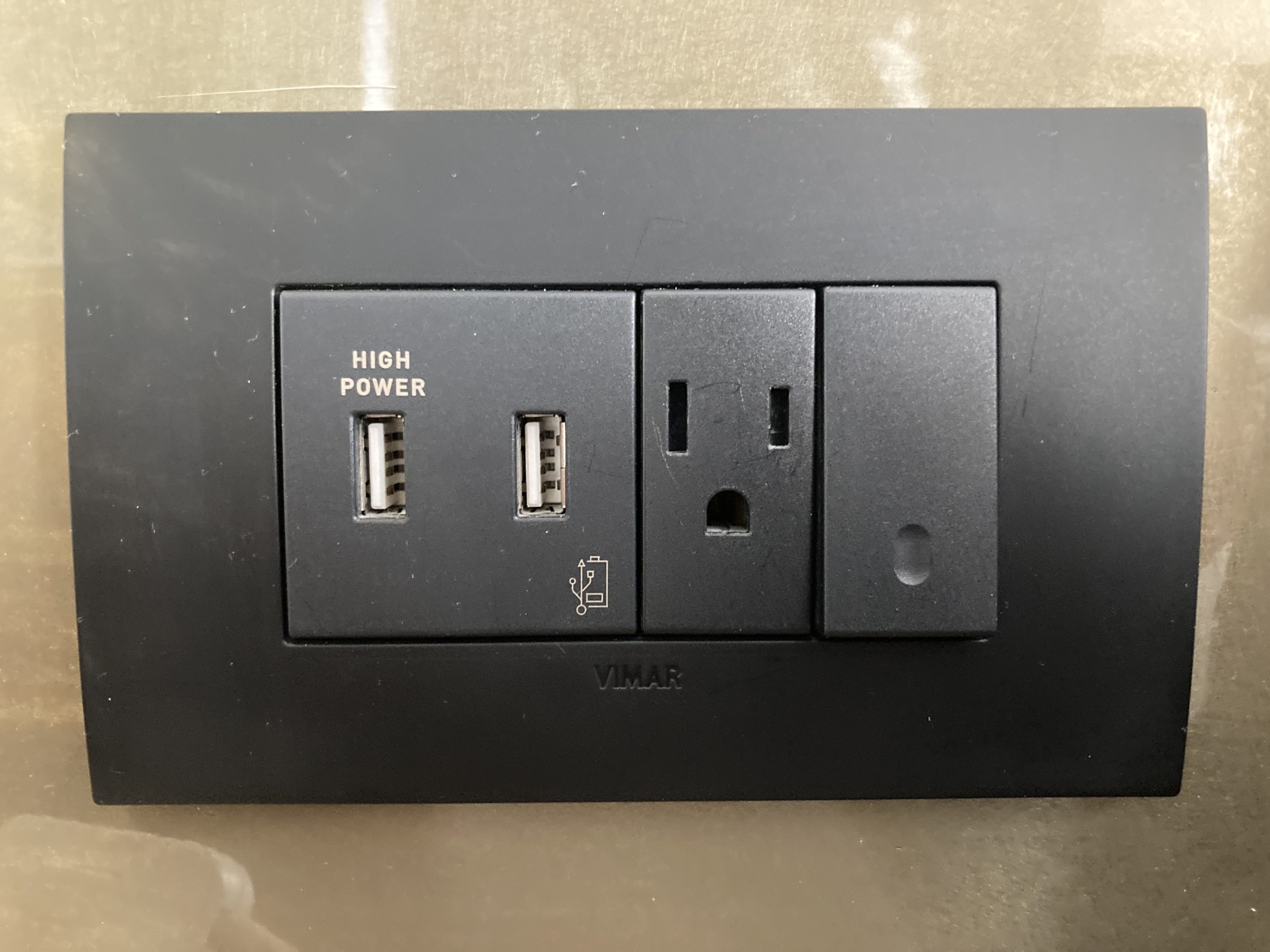 Andaz Mexico City Condesa power outlets Andaz Mexico City Condesa power outlets
