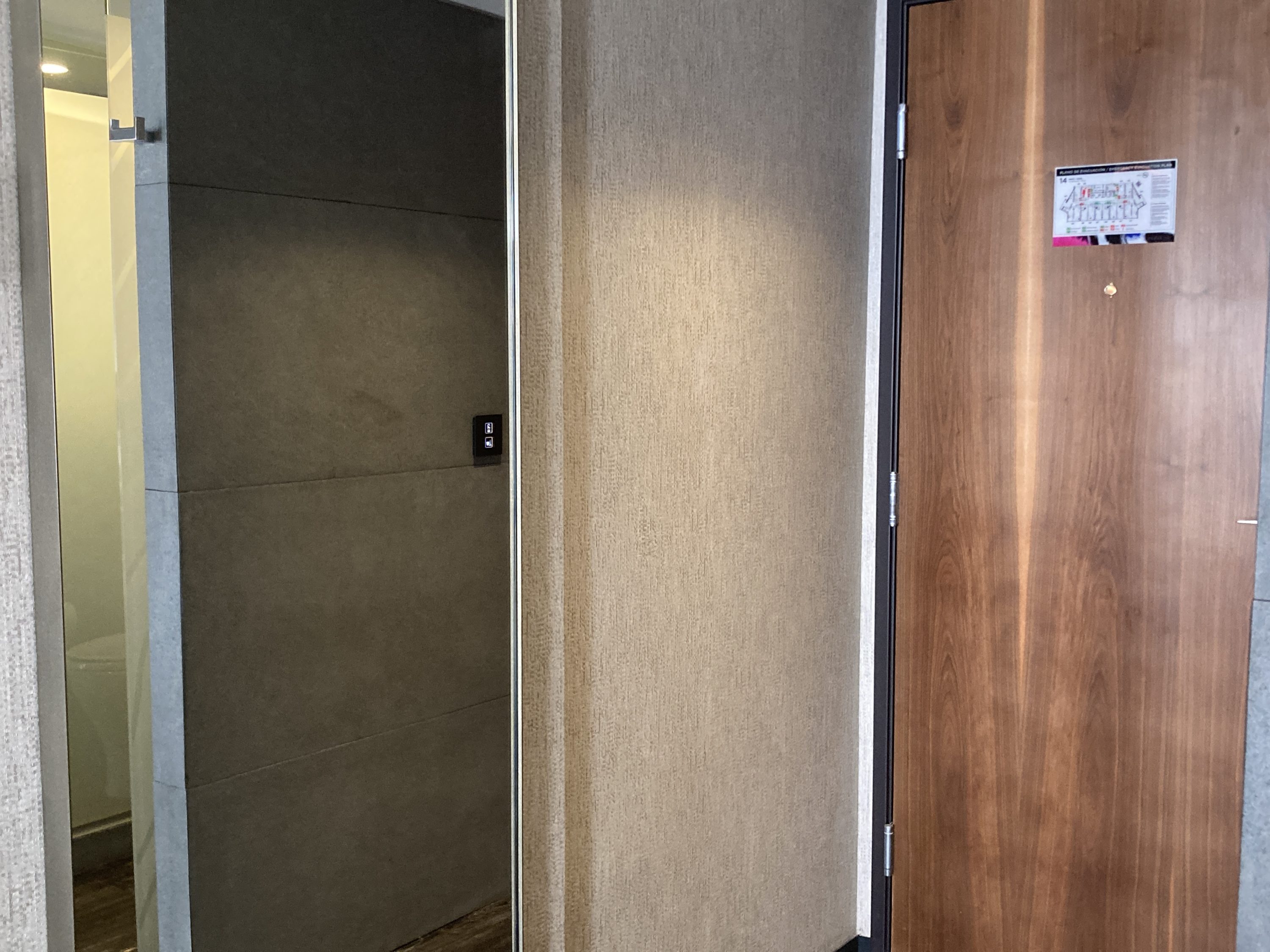 Andaz Mexico City Condesa full length mirror Andaz Mexico City Condesa full length mirror