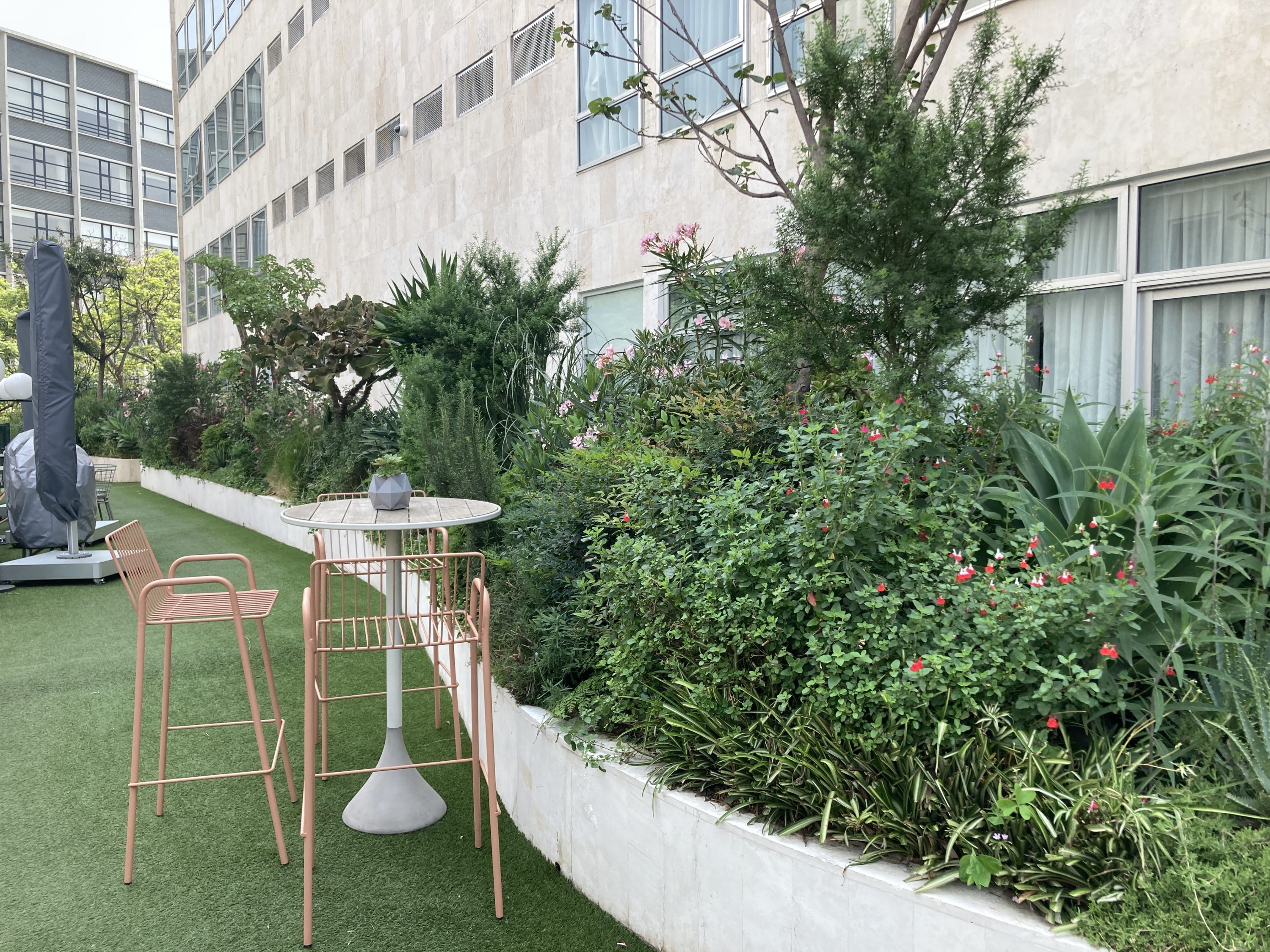 Andaz Mexico City Condesa Wooftop outdoor seating Andaz Mexico City Condesa Wooftop outdoor seating