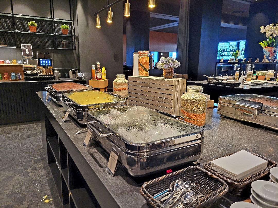 Clarion Hotel Copenhagen Airport Breakfast Hot Foods