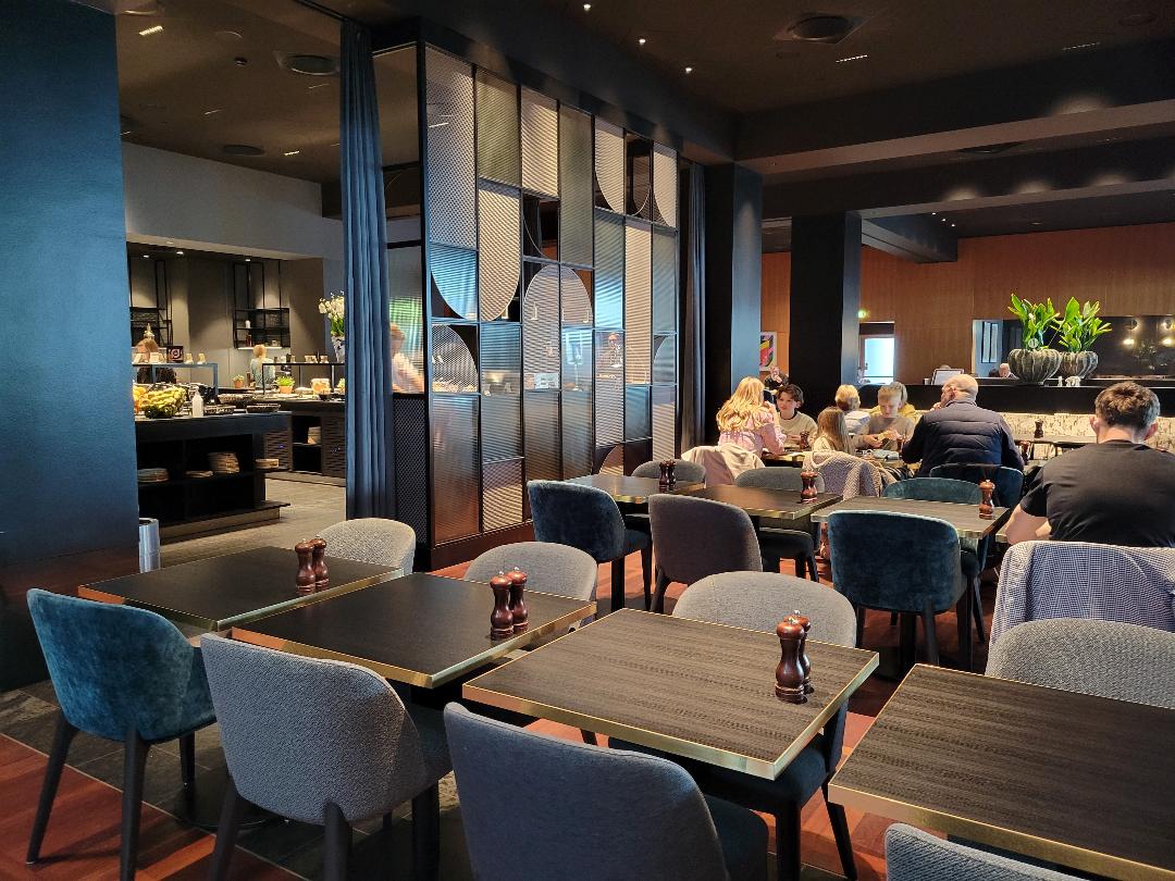 Clarion Hotel Copenhagen Airport Breakfast Room
