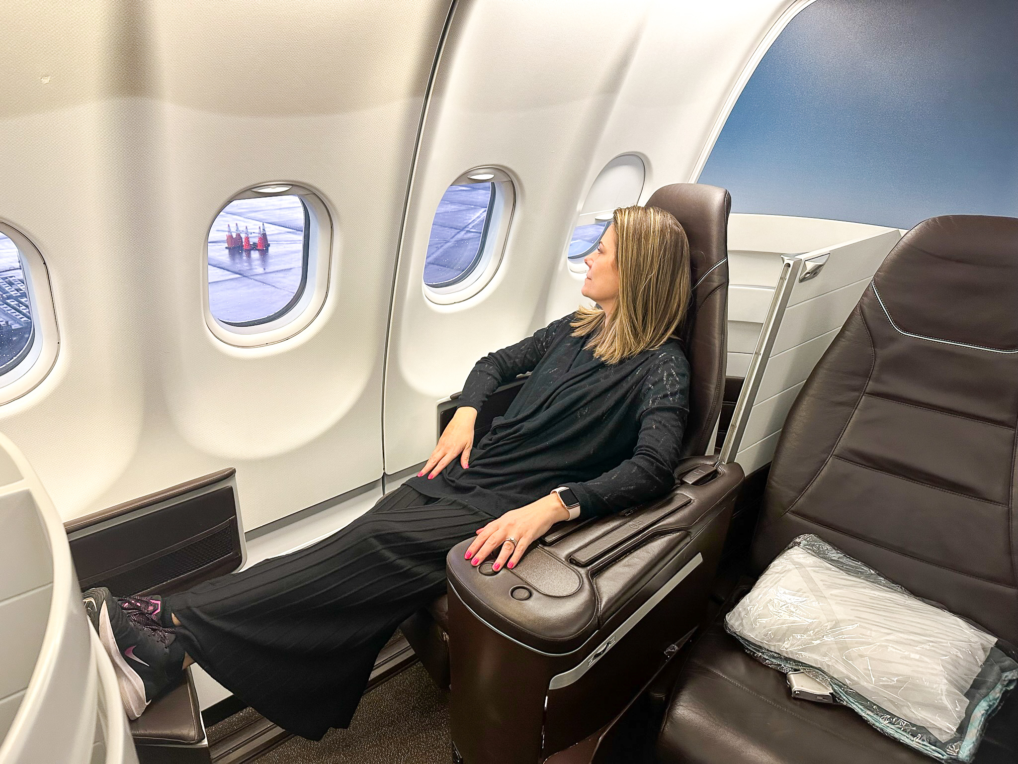 Hawaiian Airlines First Class woman passenger