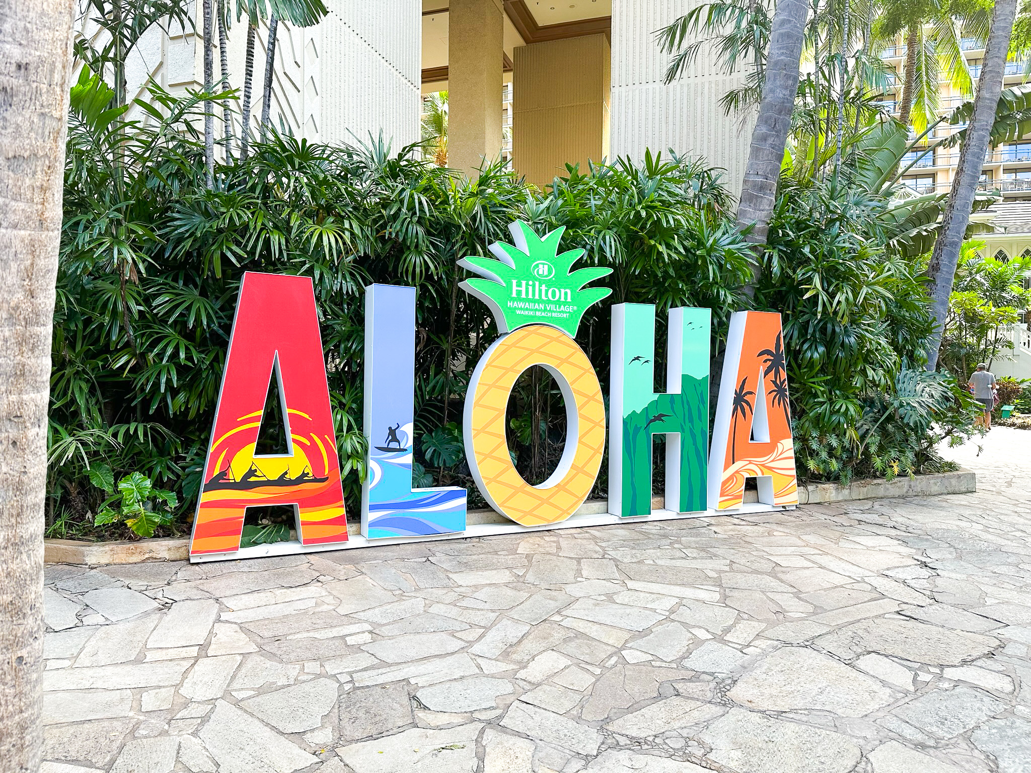 Hilton Hawaiian Village aloha sign