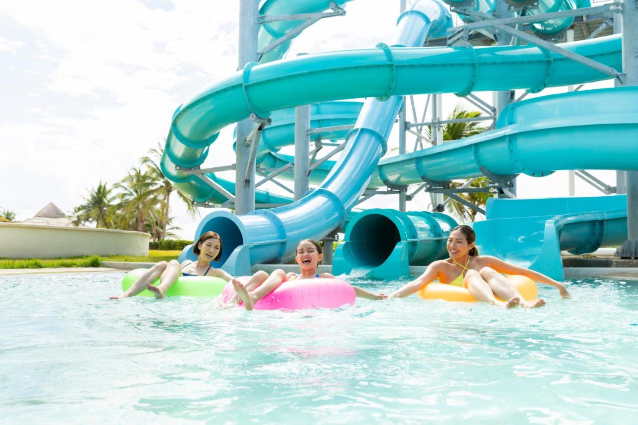 Hyatt Ziva Riviera Cancun waterslides Hyatt Ziva Riviera Cancun waterslides