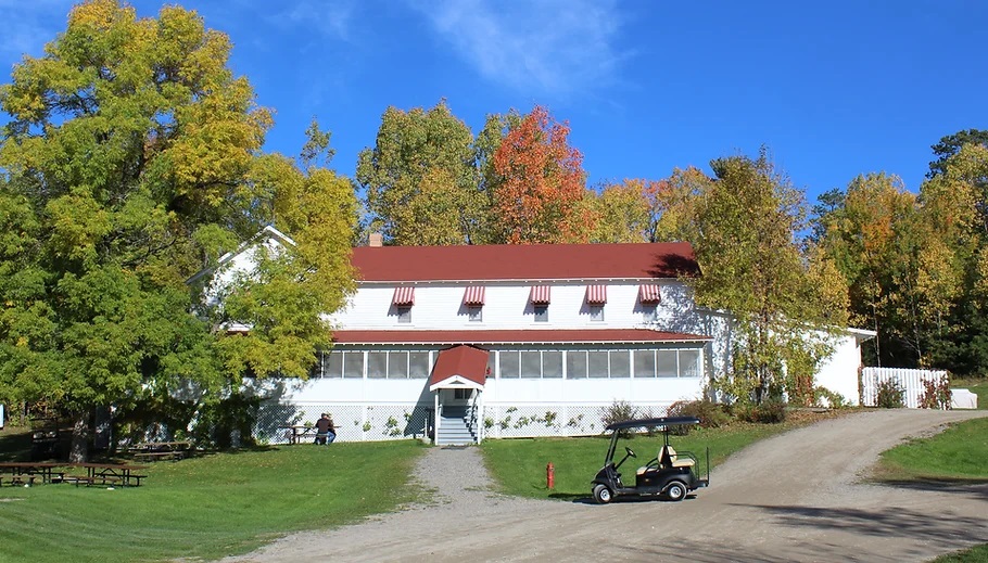 Kettle Falls Hotel