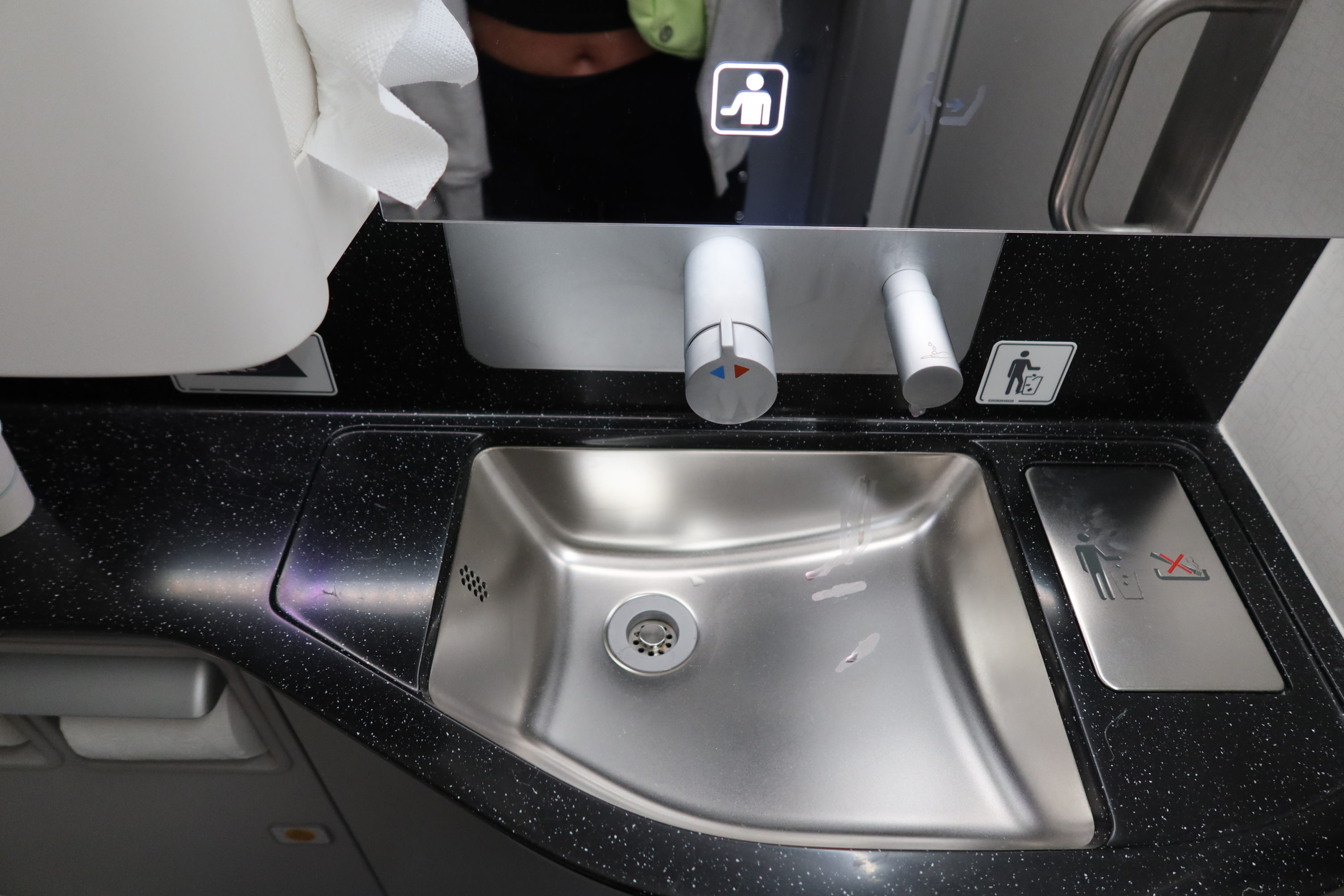 Korean Air A321neo Lavatory Korean Air A321neo Lavatory