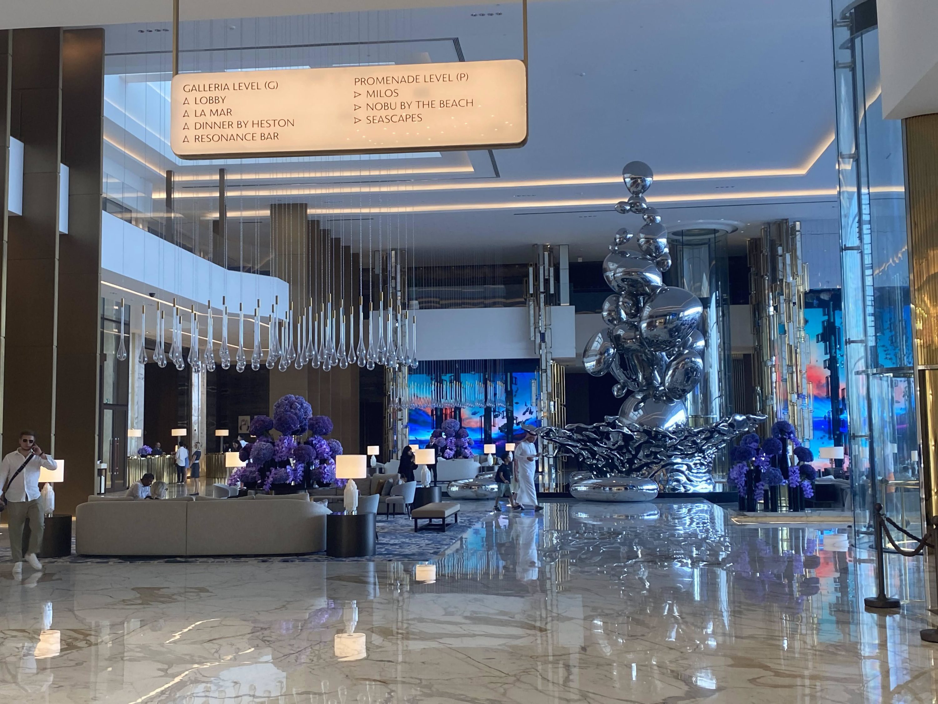Lobby Atlantis Royal
