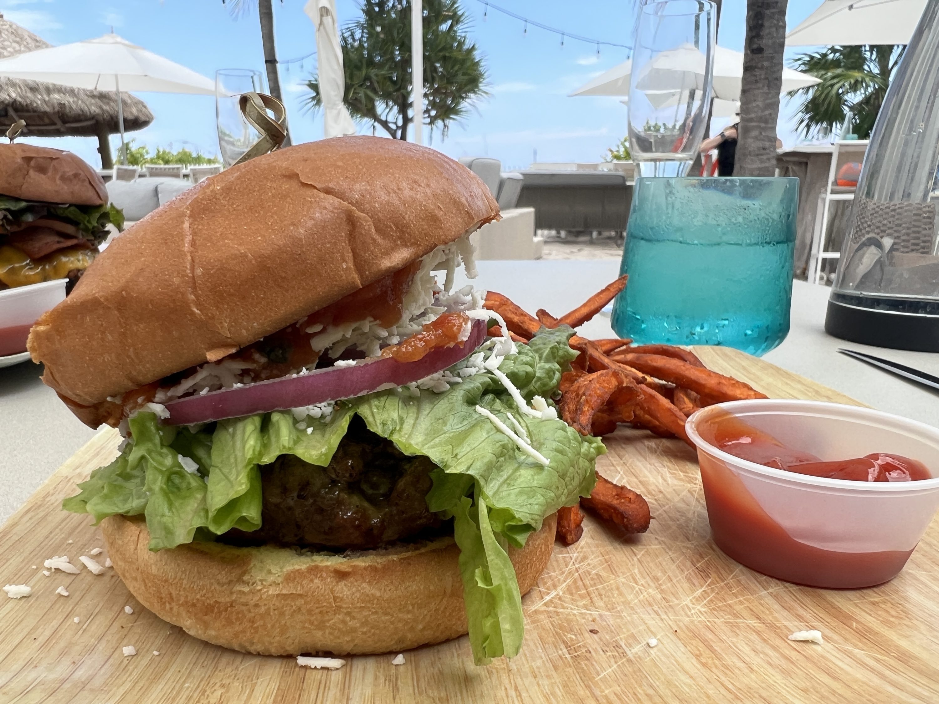 Ritz-Carlton Key Biscayne Dune signature burger