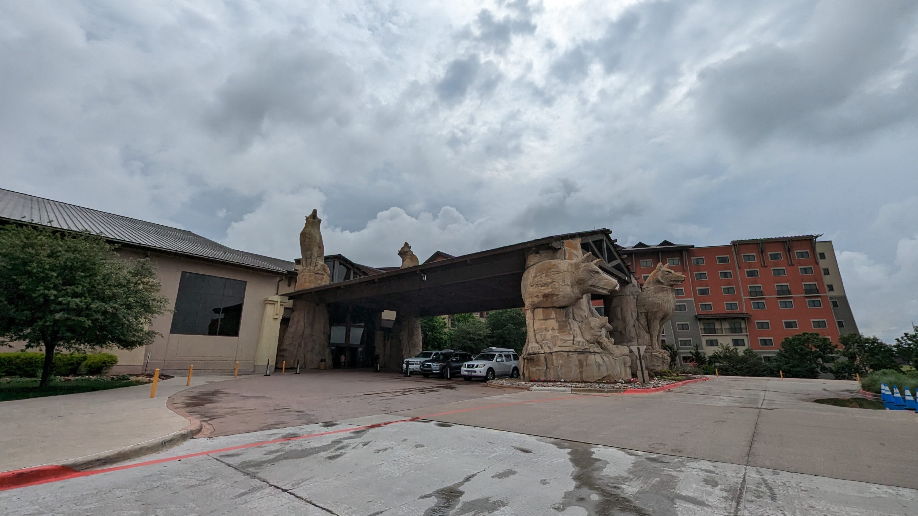 Great Wolf Lodge Grapevine exterior Great Wolf Lodge Grapevine exterior