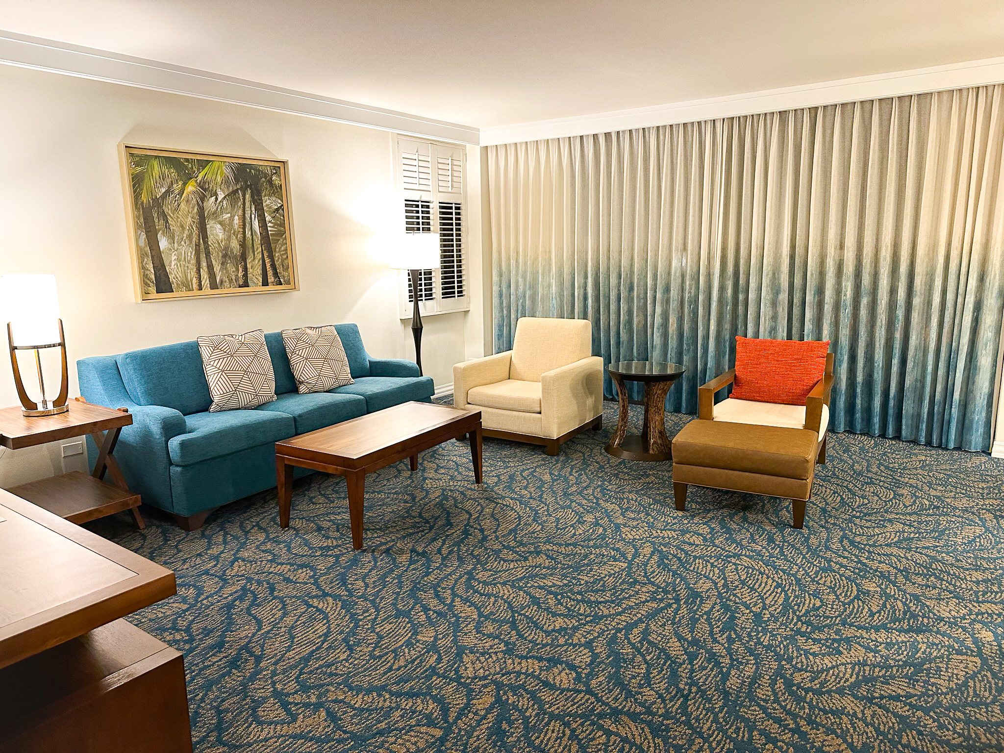 Hilton Hawaiian Village living room