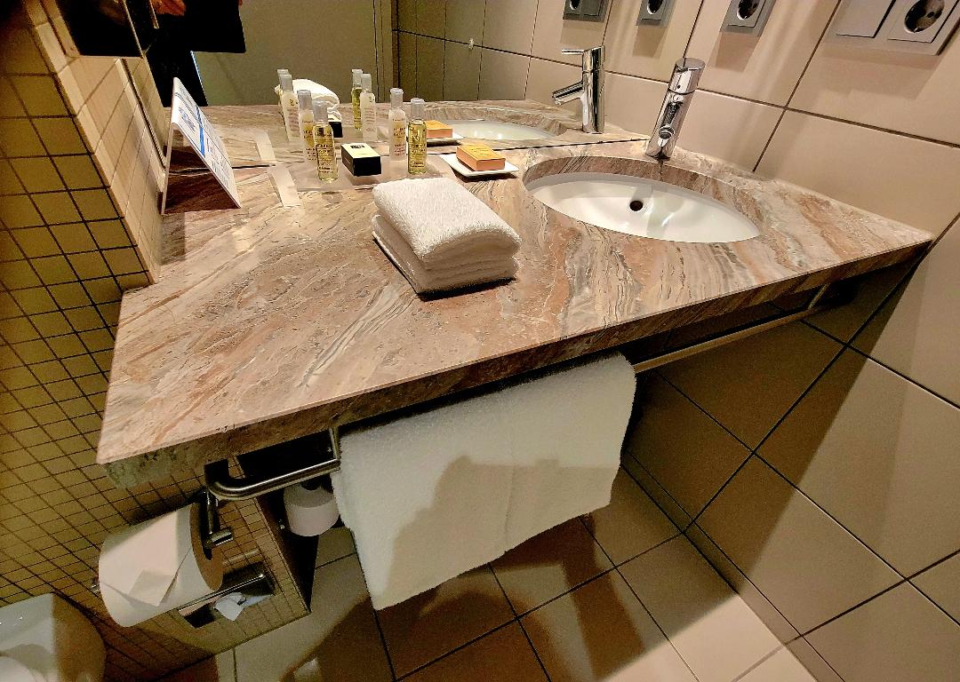 Hilton Reykjavik Nordica Vanity Hilton Reykjavik Nordica Vanity