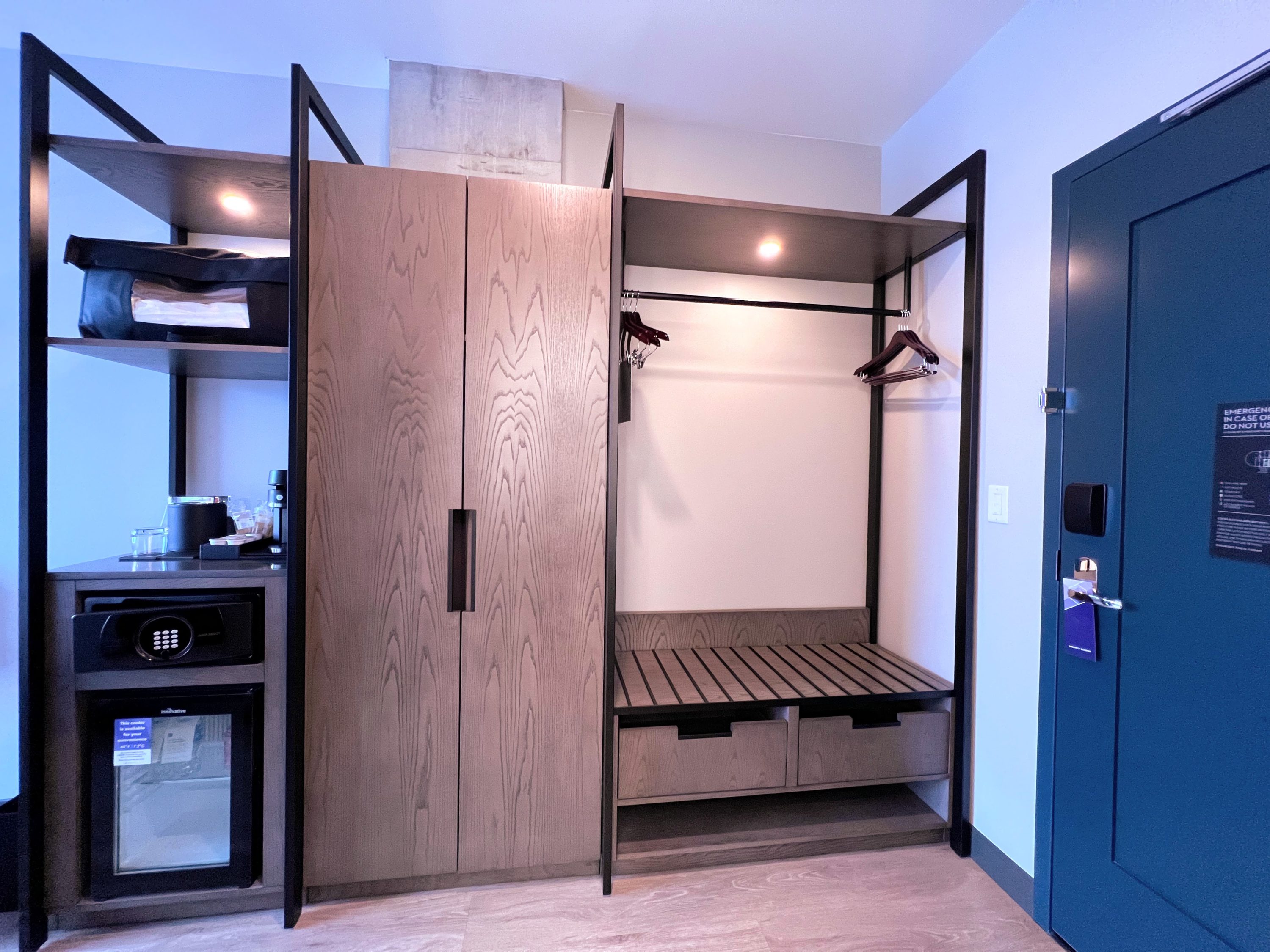 Hyatt Regency Salt Lake City guest room closet Hyatt Regency Salt Lake City guest room closet