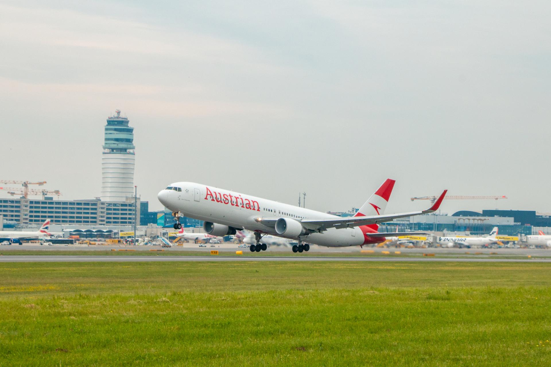Austrian Airlines Boeing 767 Austrian Airlines Boeing 767