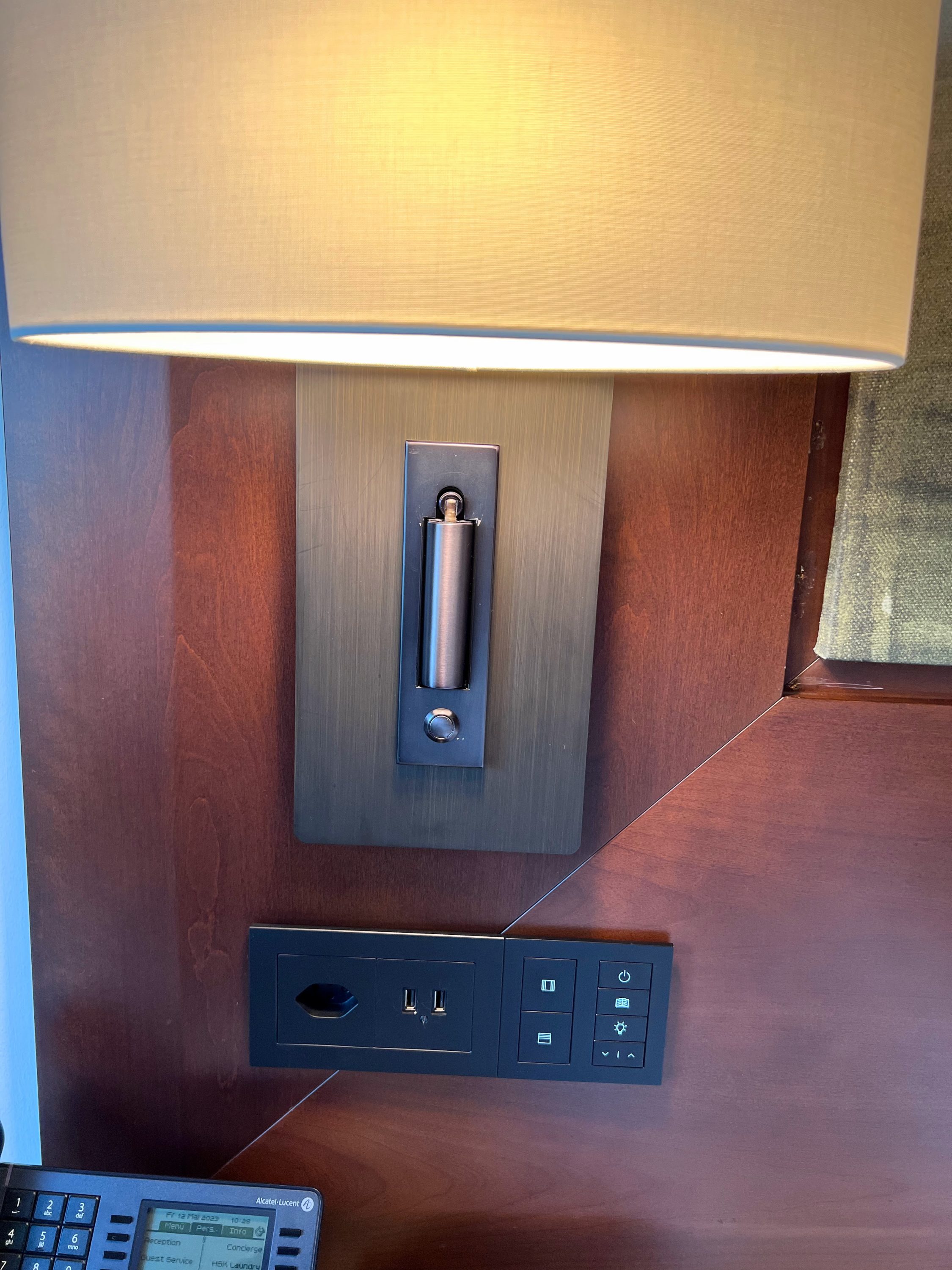 Park Hyatt Zurich king room bedside light and plugs