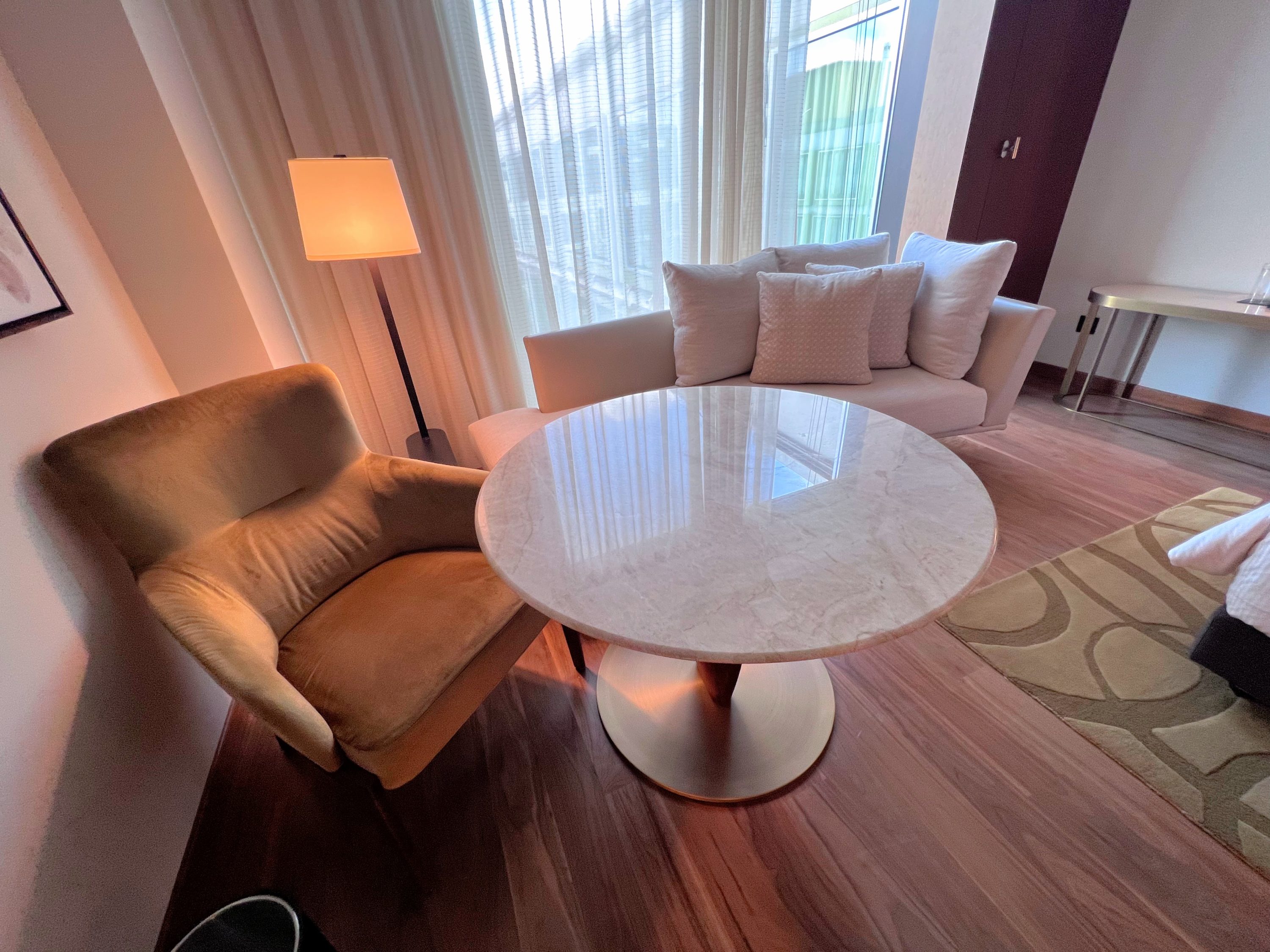 Park Hyatt Zurich king room sitting area
