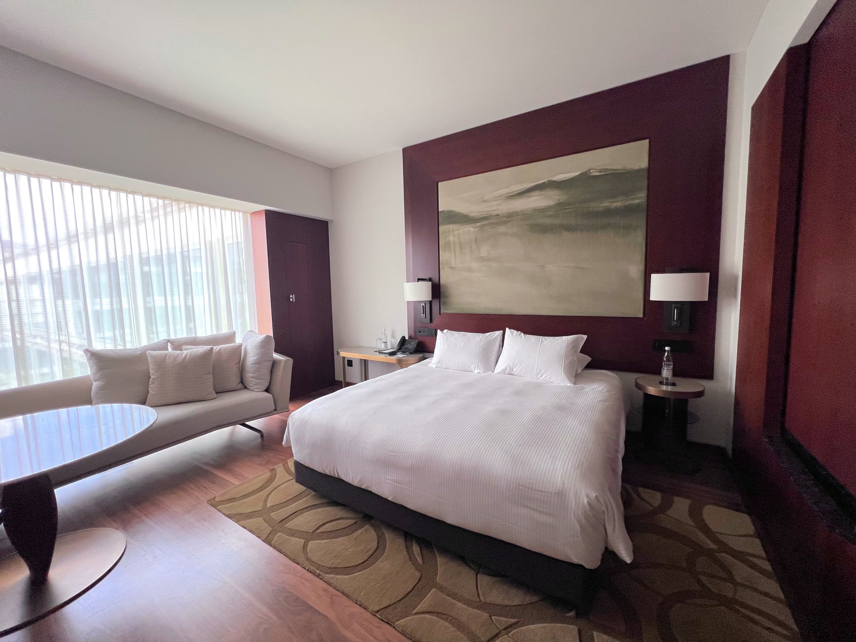 Park Hyatt Zurich king room