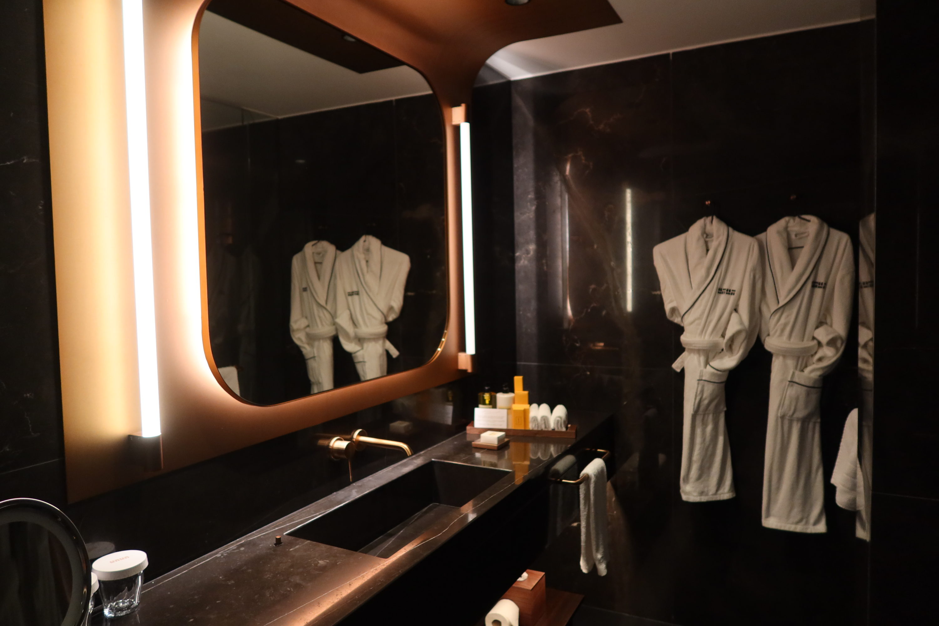 Thompson Madrid Hotel Bathroom Thompson Madrid Hotel Bathroom