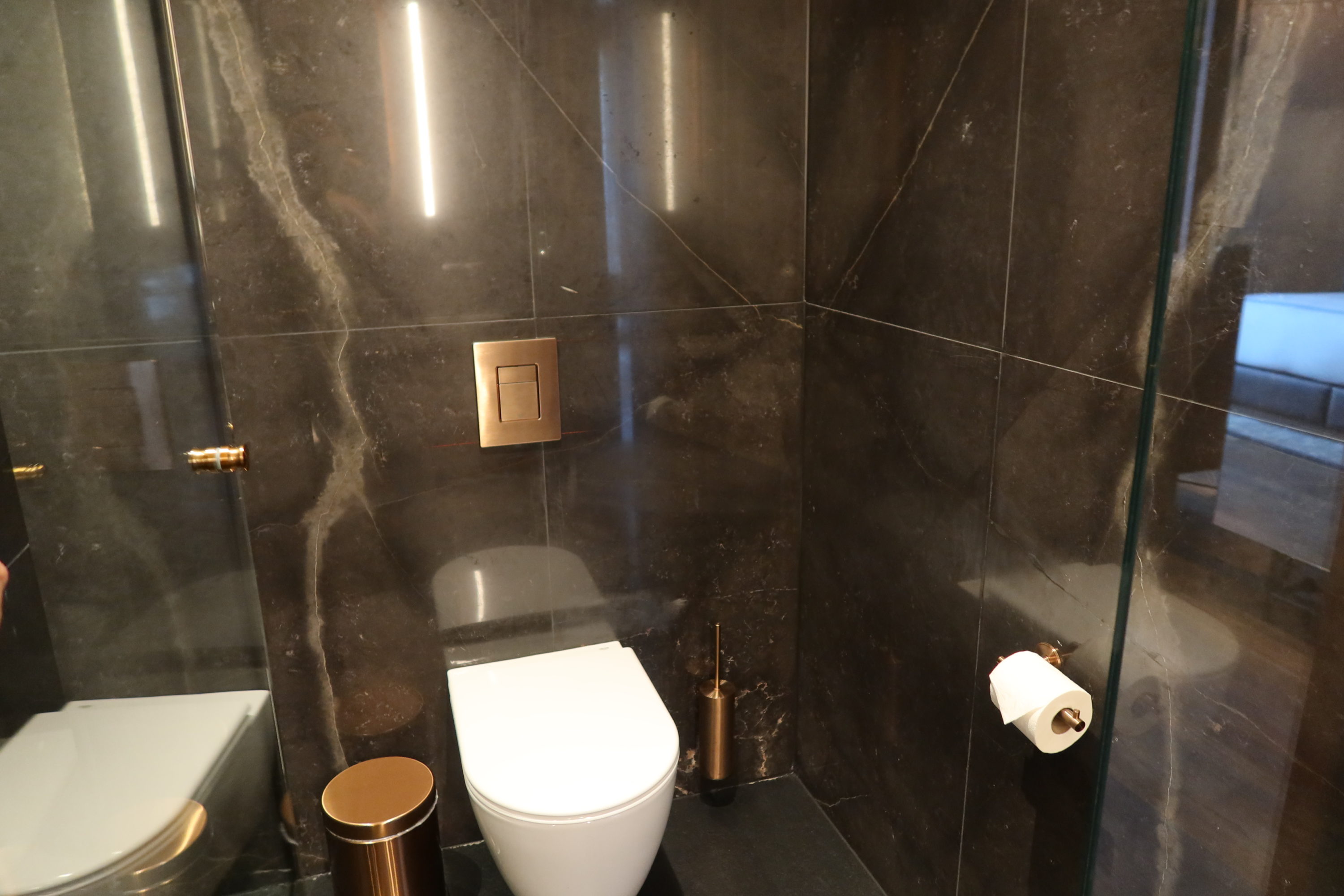 Thompson Madrid Hotel Water Closet Thompson Madrid Hotel Water Closet